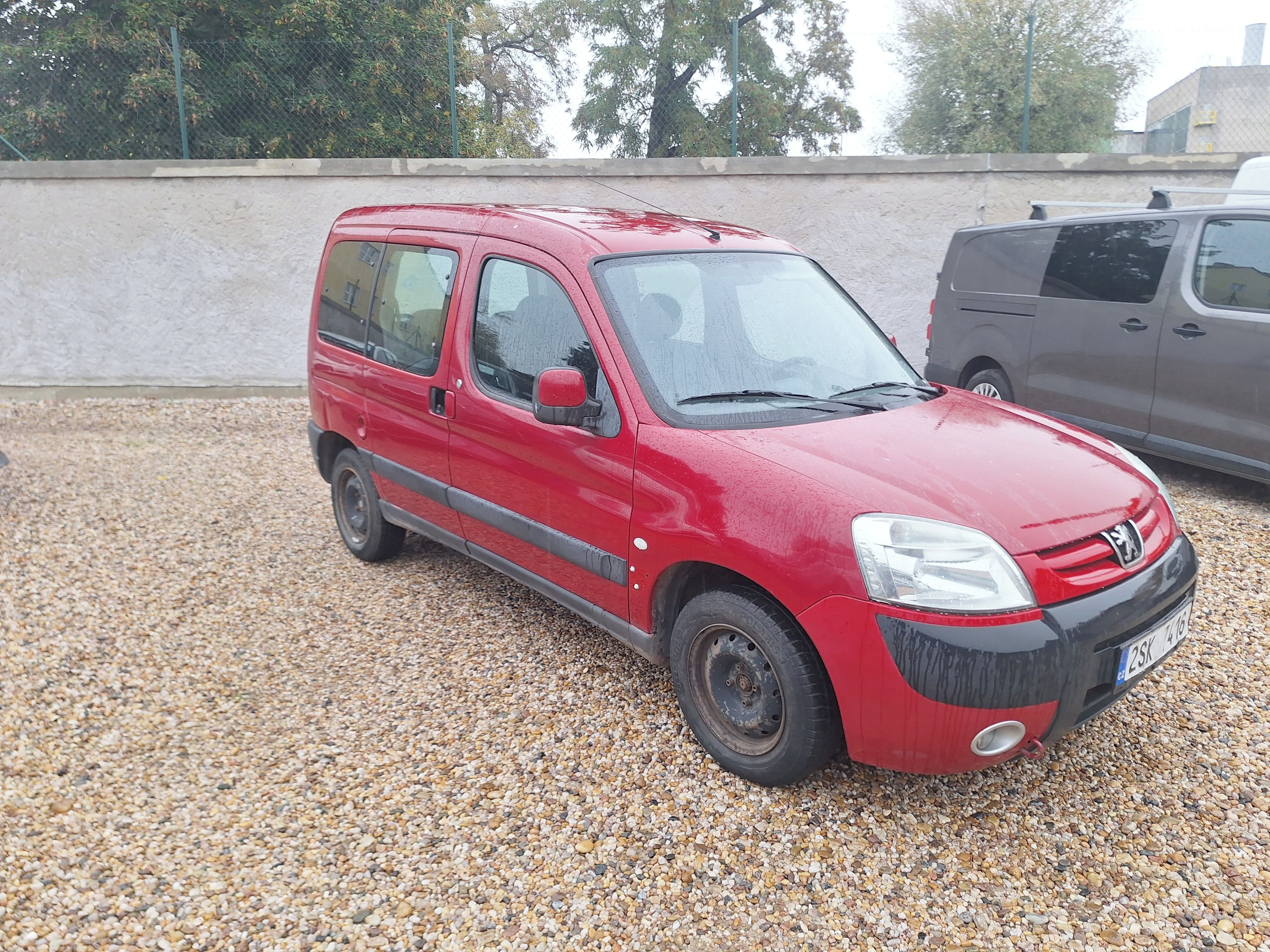 Peugeot Partner, 1.4i 55 KW 5 Míst ,Tažné zař. - fotka 3