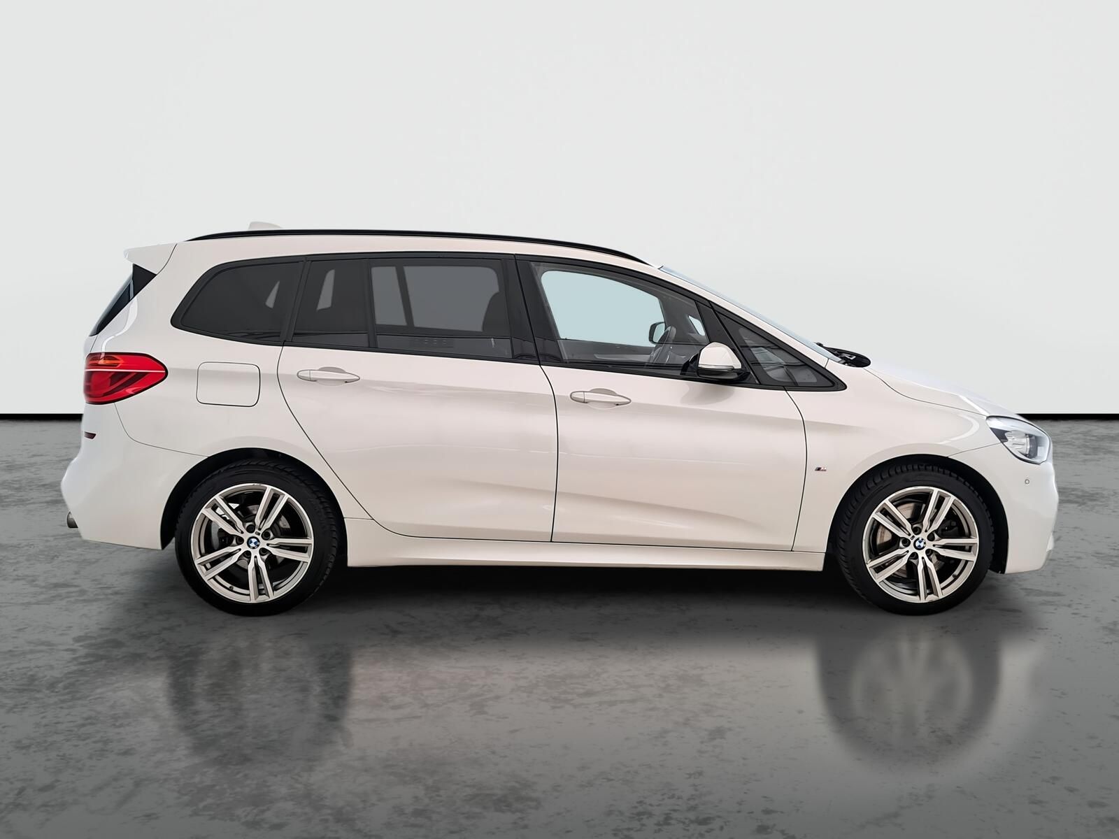 BMW Řada 2, 220i Gran Tourer, M Sport - fotka 6