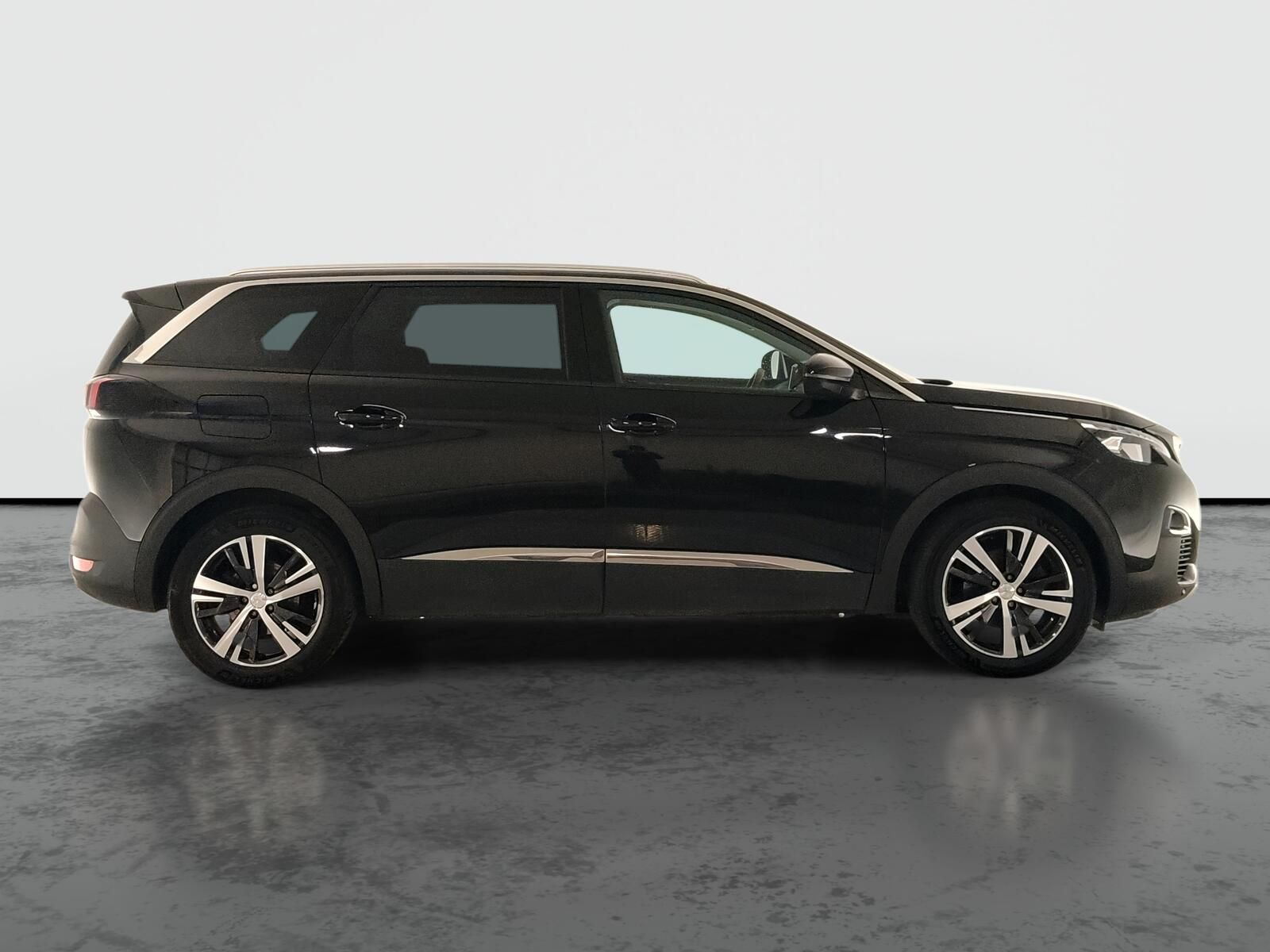 Peugeot 5008, 1.5 BlueHDi, 7 míst - fotka 6