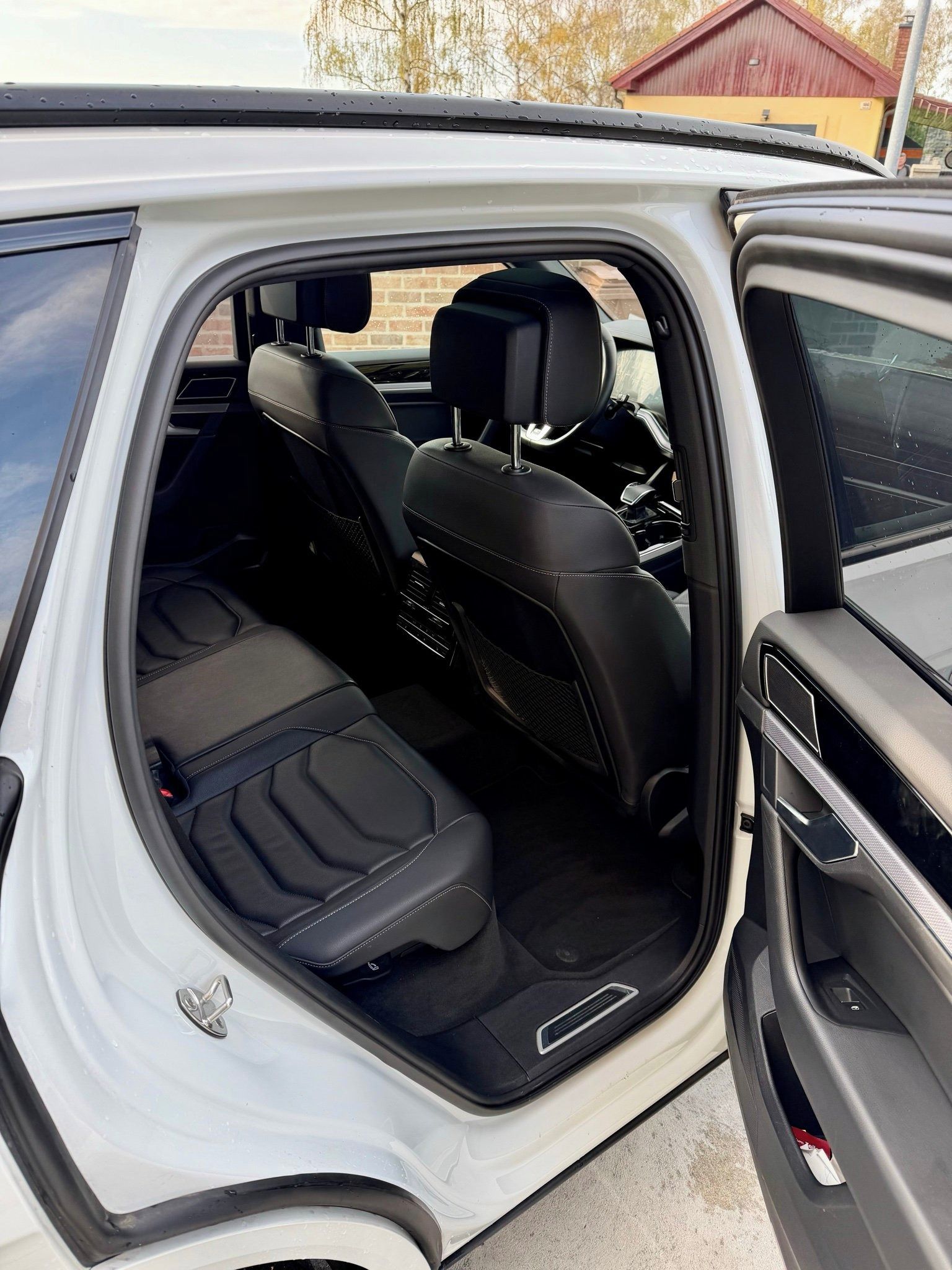 Volkswagen Touareg, VW Touareg Rline V6 TDi - fotka 3