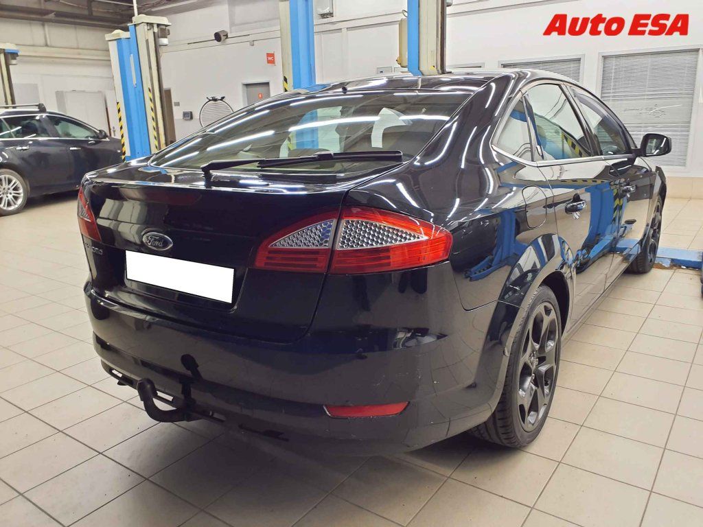 Ford Mondeo, 2.0i - fotka 2