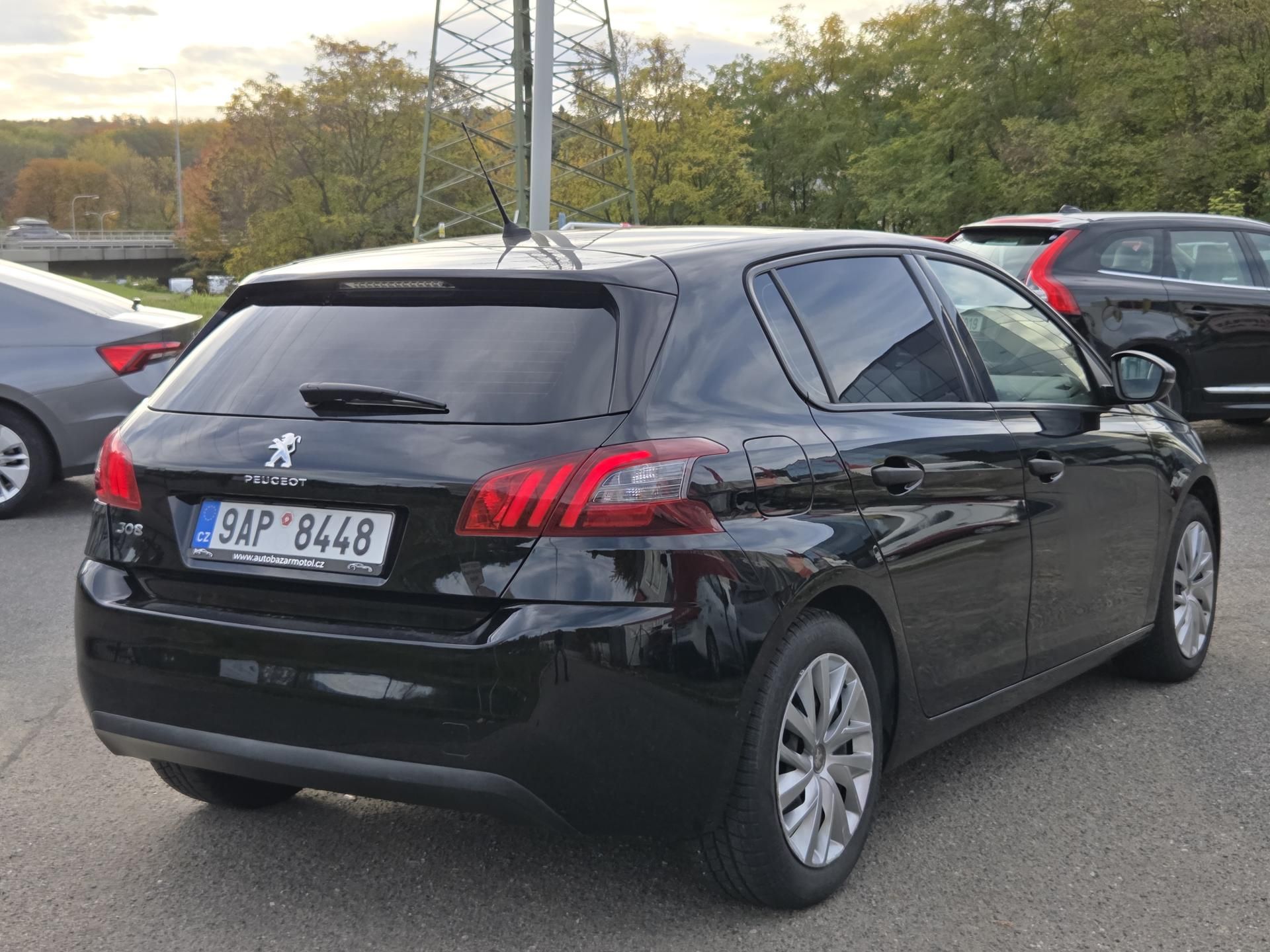 Peugeot 308, 1,5BHD-i lze i na splátky VŠEM - fotka 4