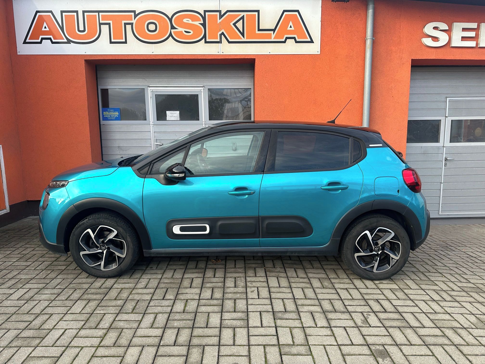 Citroën C3, 1.2 PureTech 61KW 1.maj.ČR - fotka 3