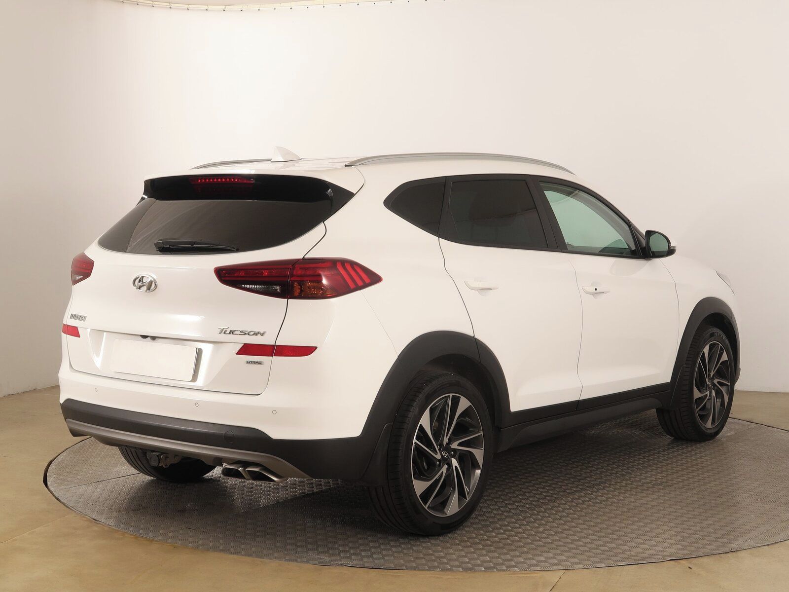 Hyundai Tucson, 1.6 CRDi, 4X4 - fotka 5