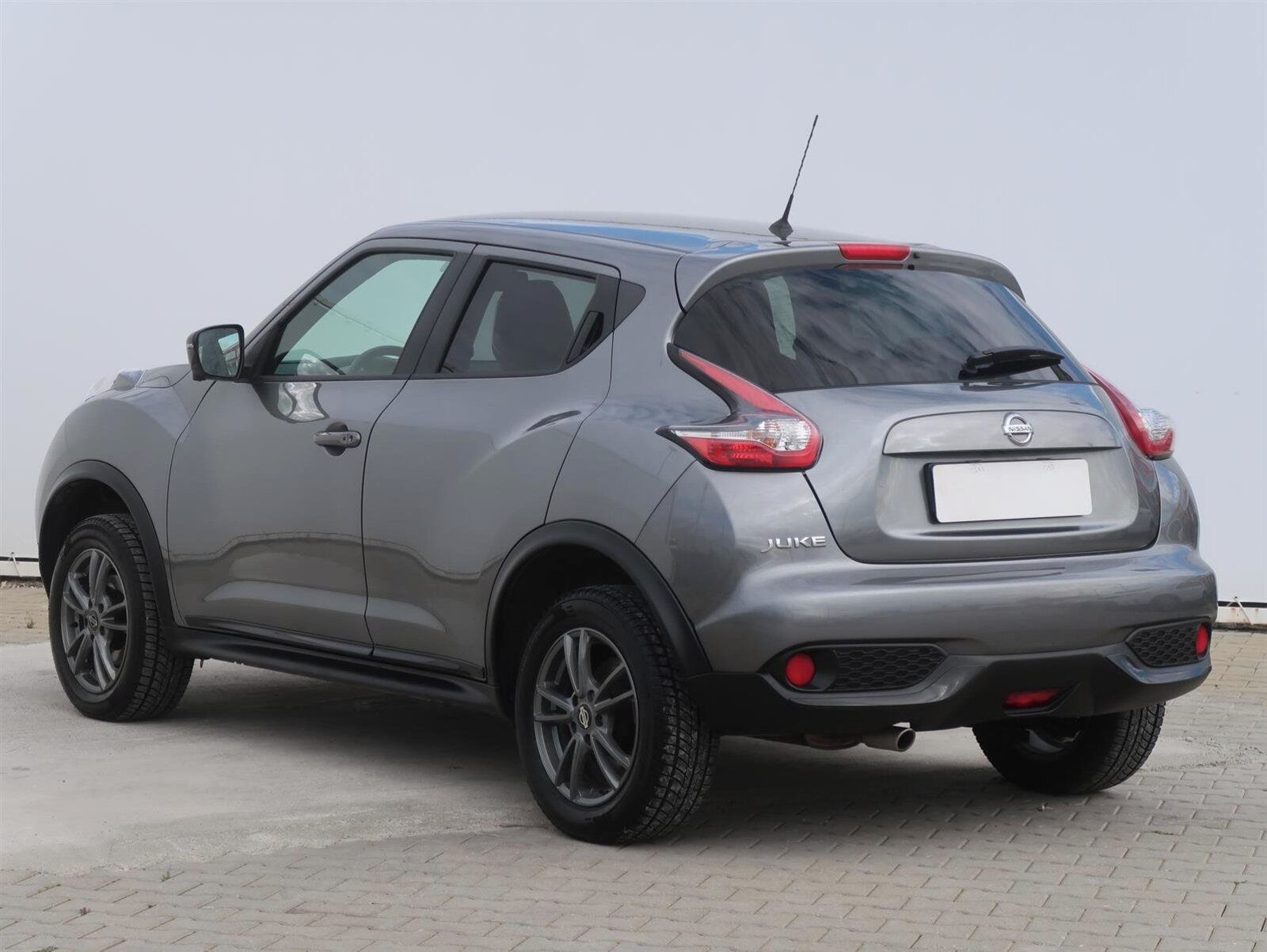 Nissan Juke, 1.6 i - fotka 4