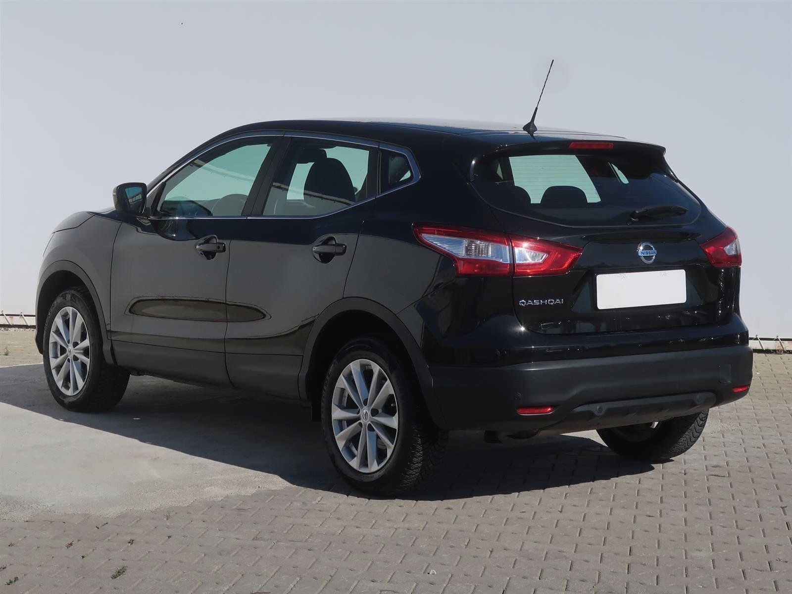 Nissan Qashqai, 1.2 DIG-T, Serv.kniha - fotka 4