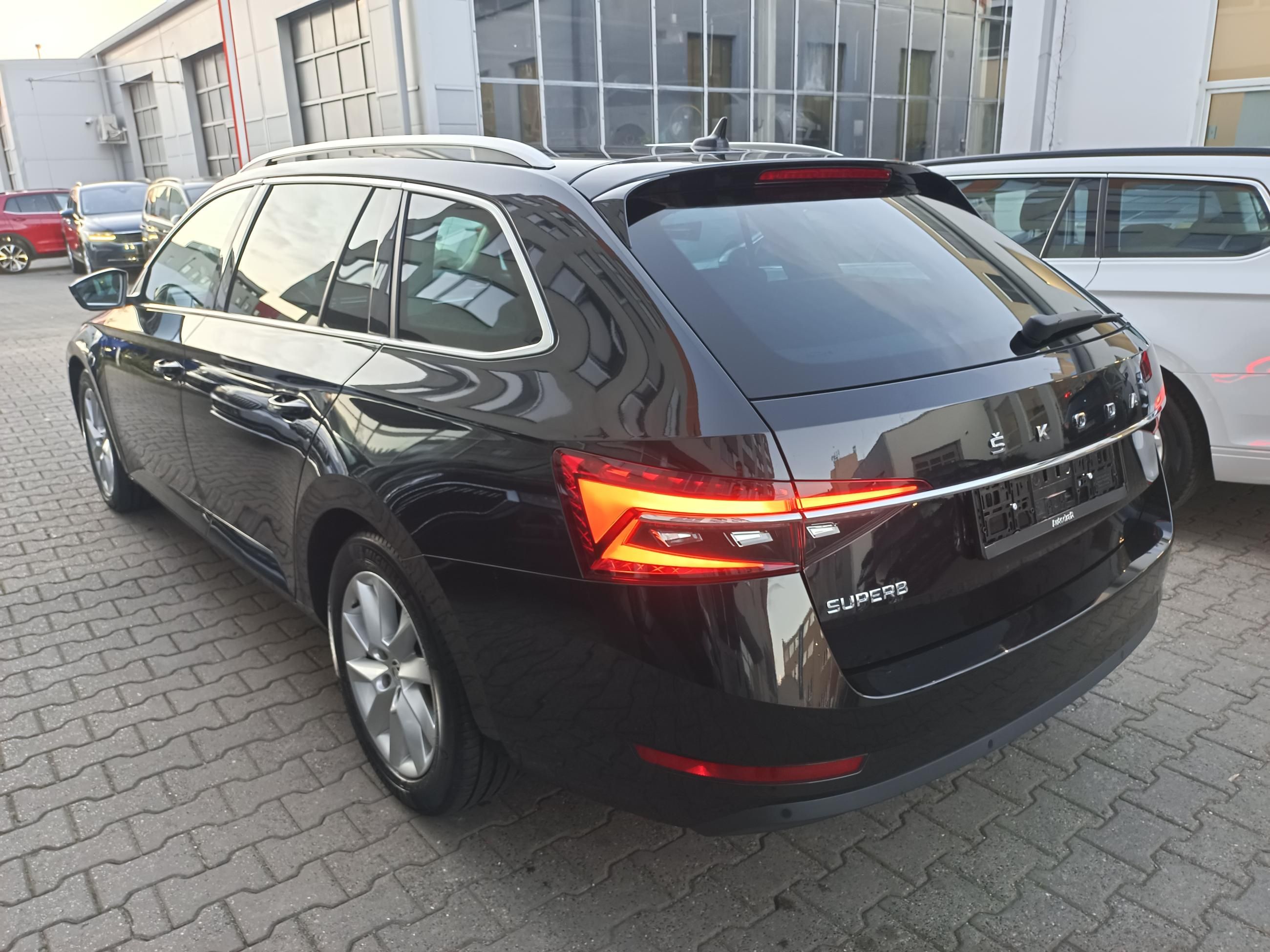 Škoda Superb, 2.0 TDI 110kW DSG / Tažné - fotka 4