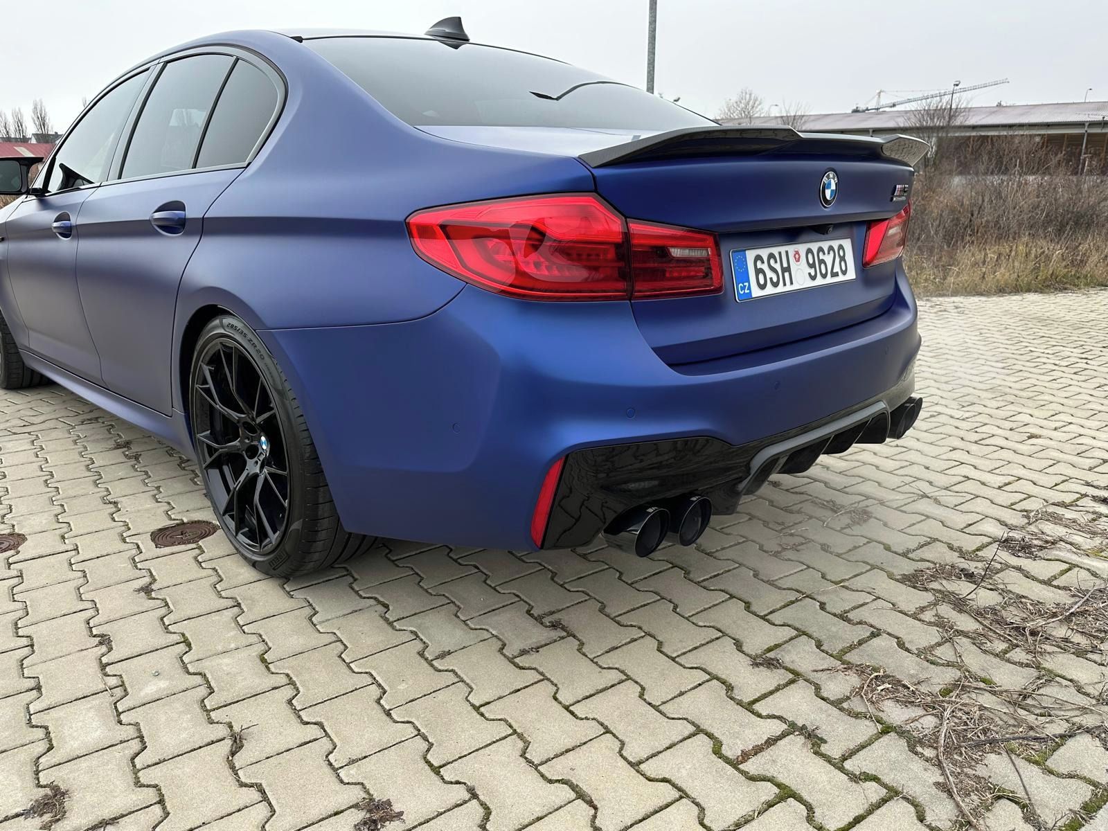 BMW M5, BMW M5 Competition FULL výbava - fotka 4