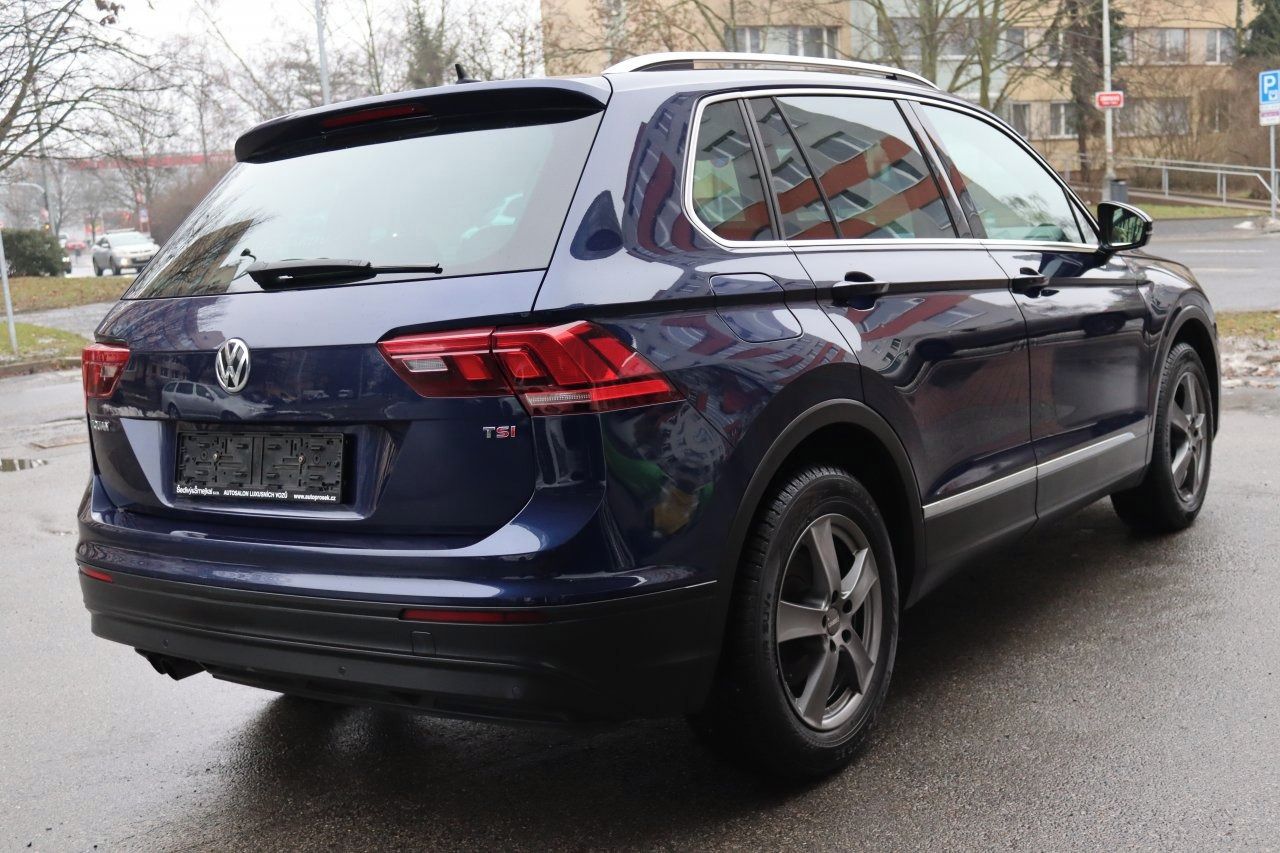Volkswagen Tiguan, VW TIGUAN 1.4TSI 110kW - fotka 5