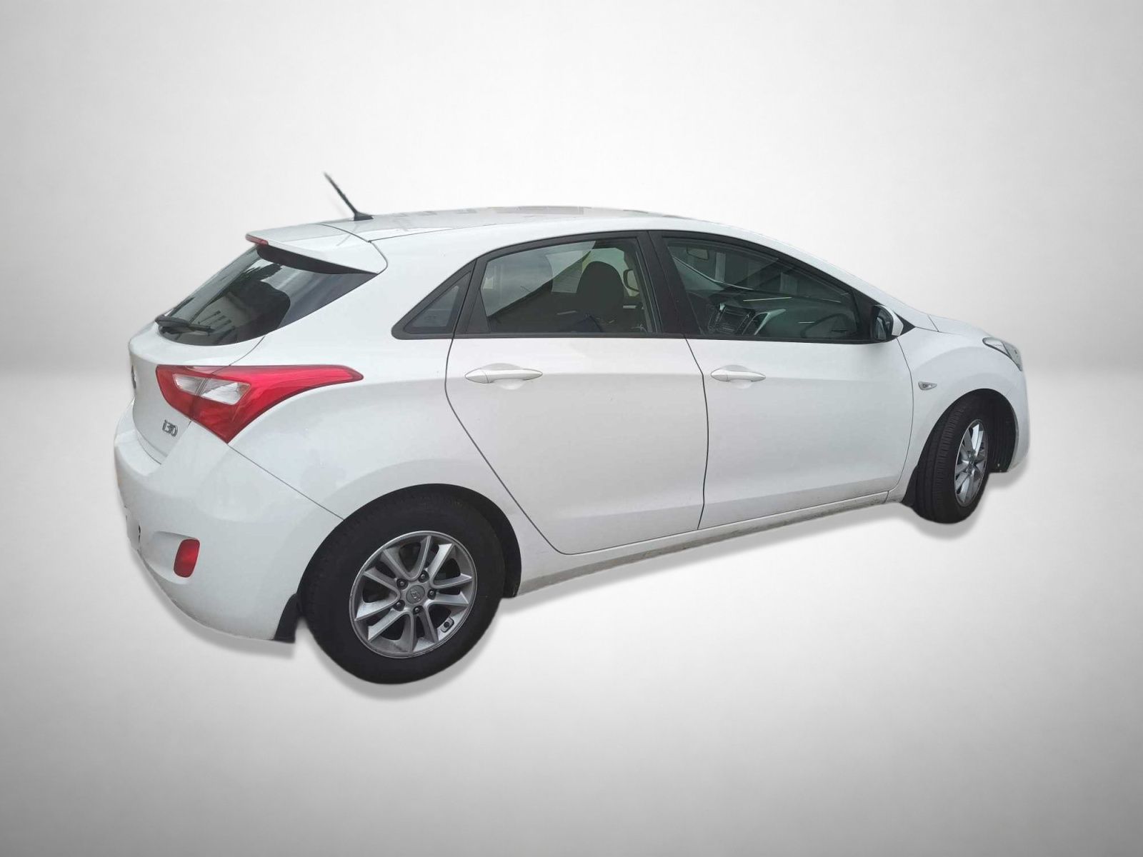 Hyundai i30, 1.4 CVVT, Klima, Tempomat - fotka 2