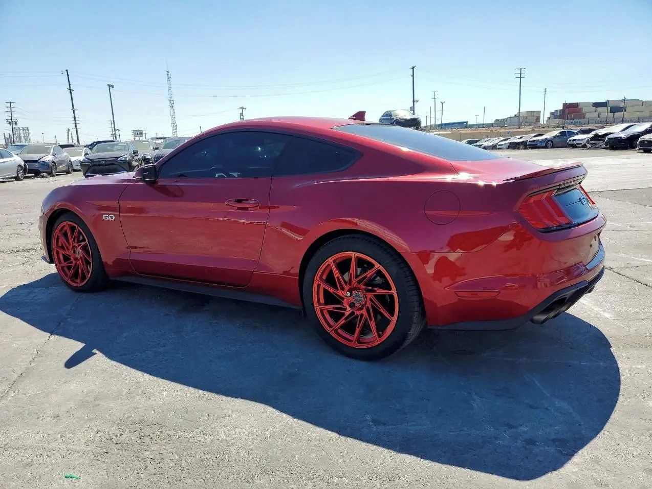 Ford Mustang, Auto na cestě - fotka 3
