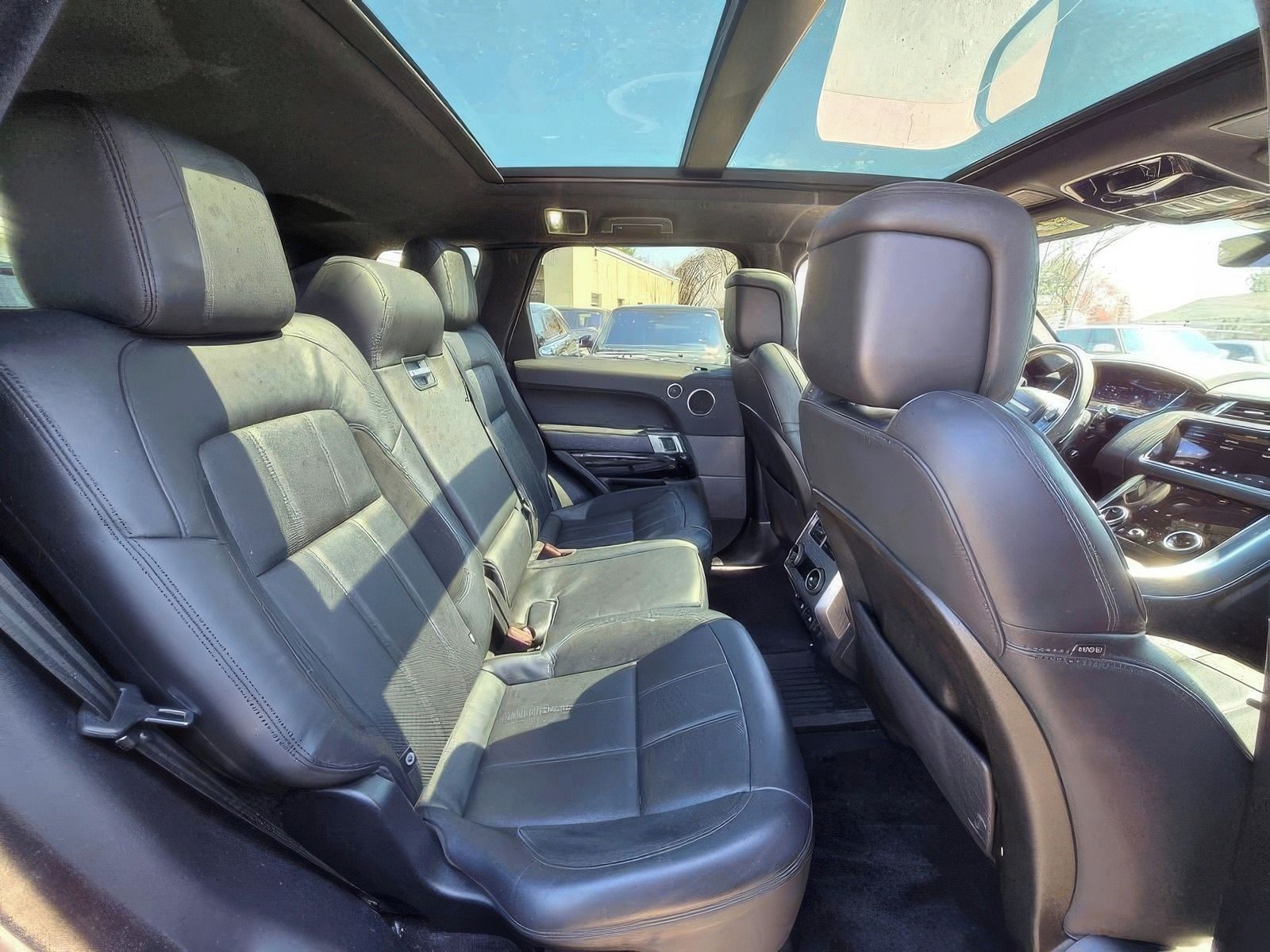 Land Rover Range Rover Sport, Auto na cestě - fotka 6