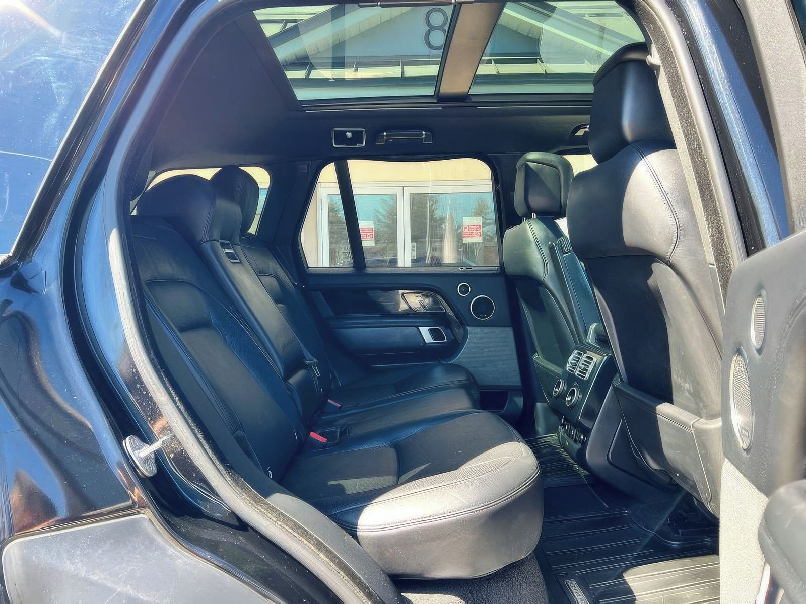Land Rover Range Rover, Auto na cestě - fotka 6