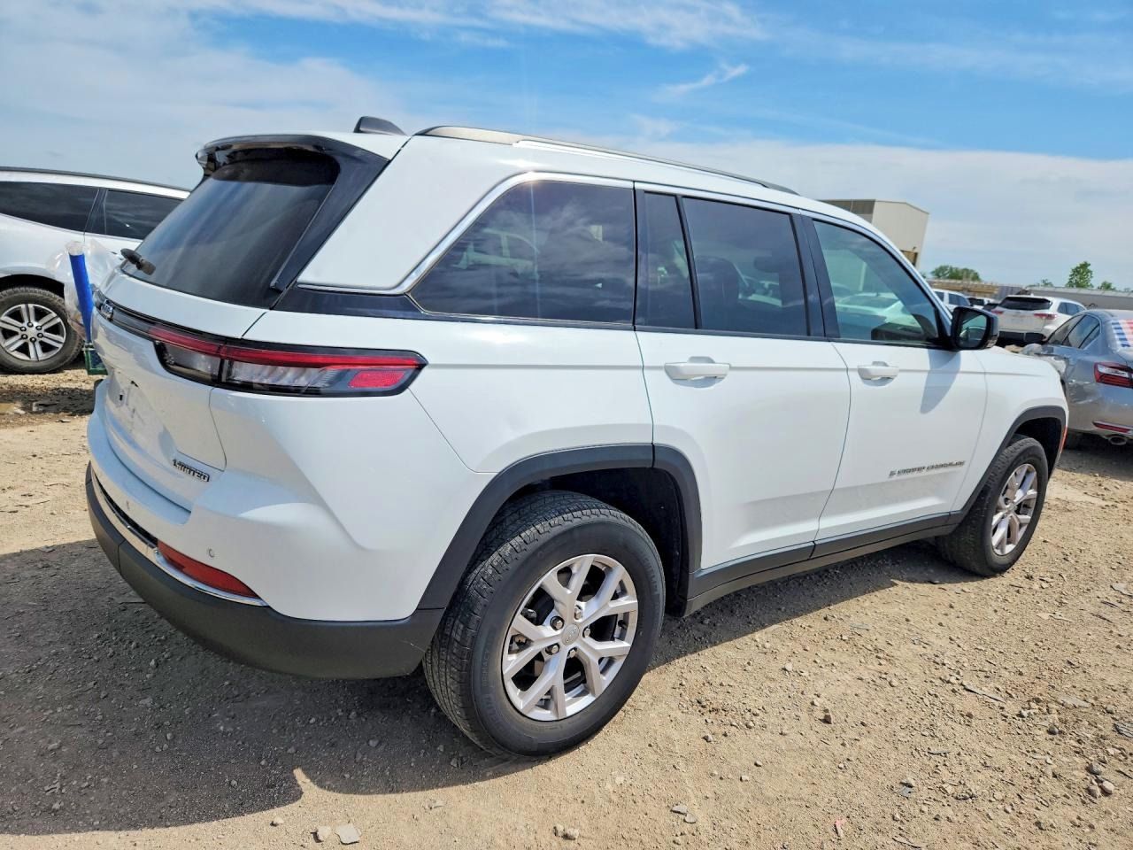 Jeep Grand Cherokee, Auto na cestě - fotka 3