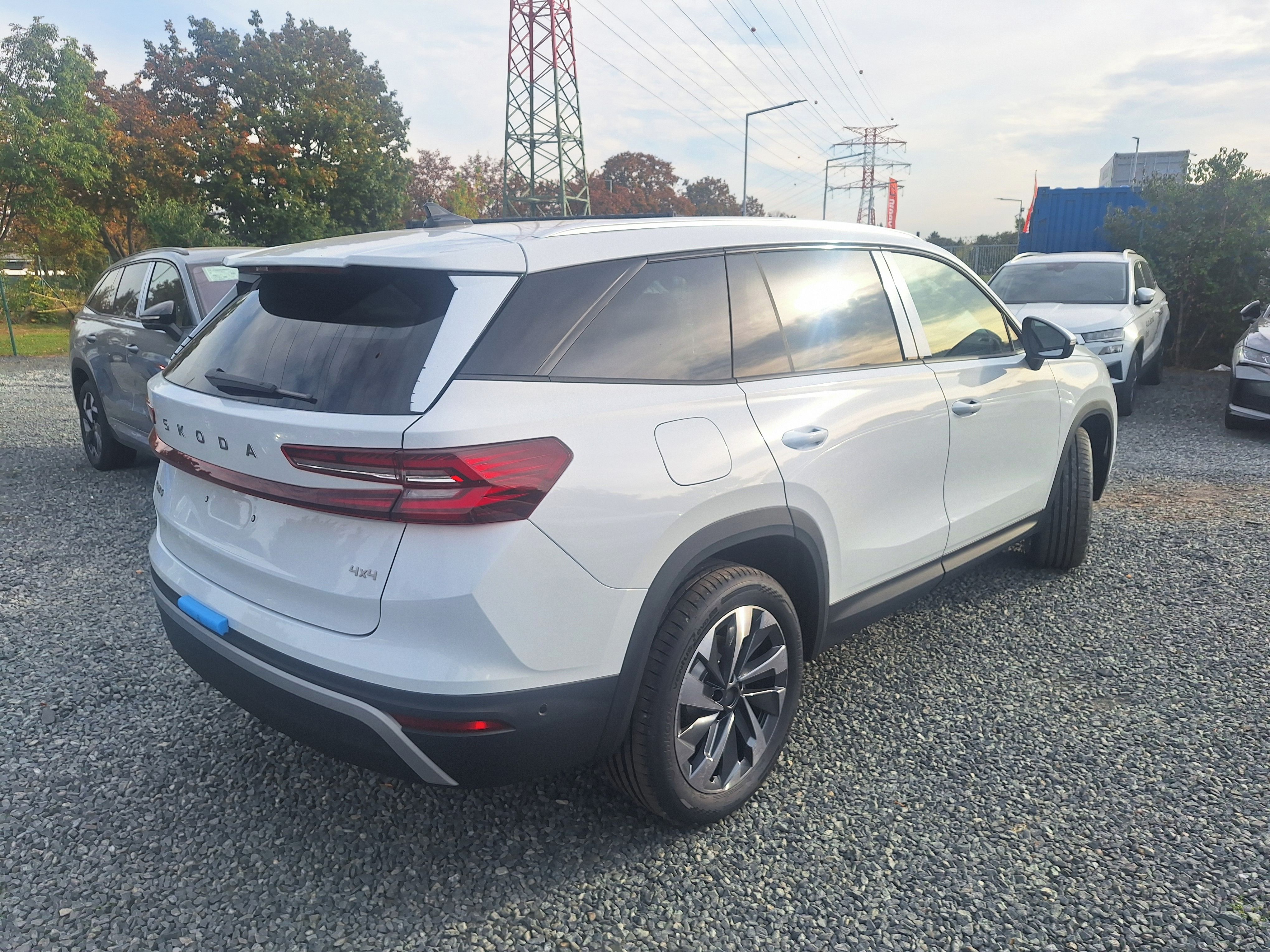 Škoda Kodiaq, EXCLUSIVE 2.0TDI 142kW 4x4|TAŽ - fotka 5