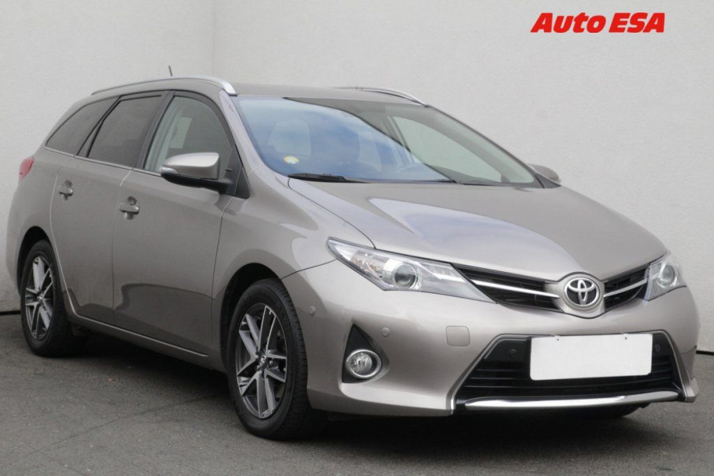 Toyota Auris, 1.6 i,ČR