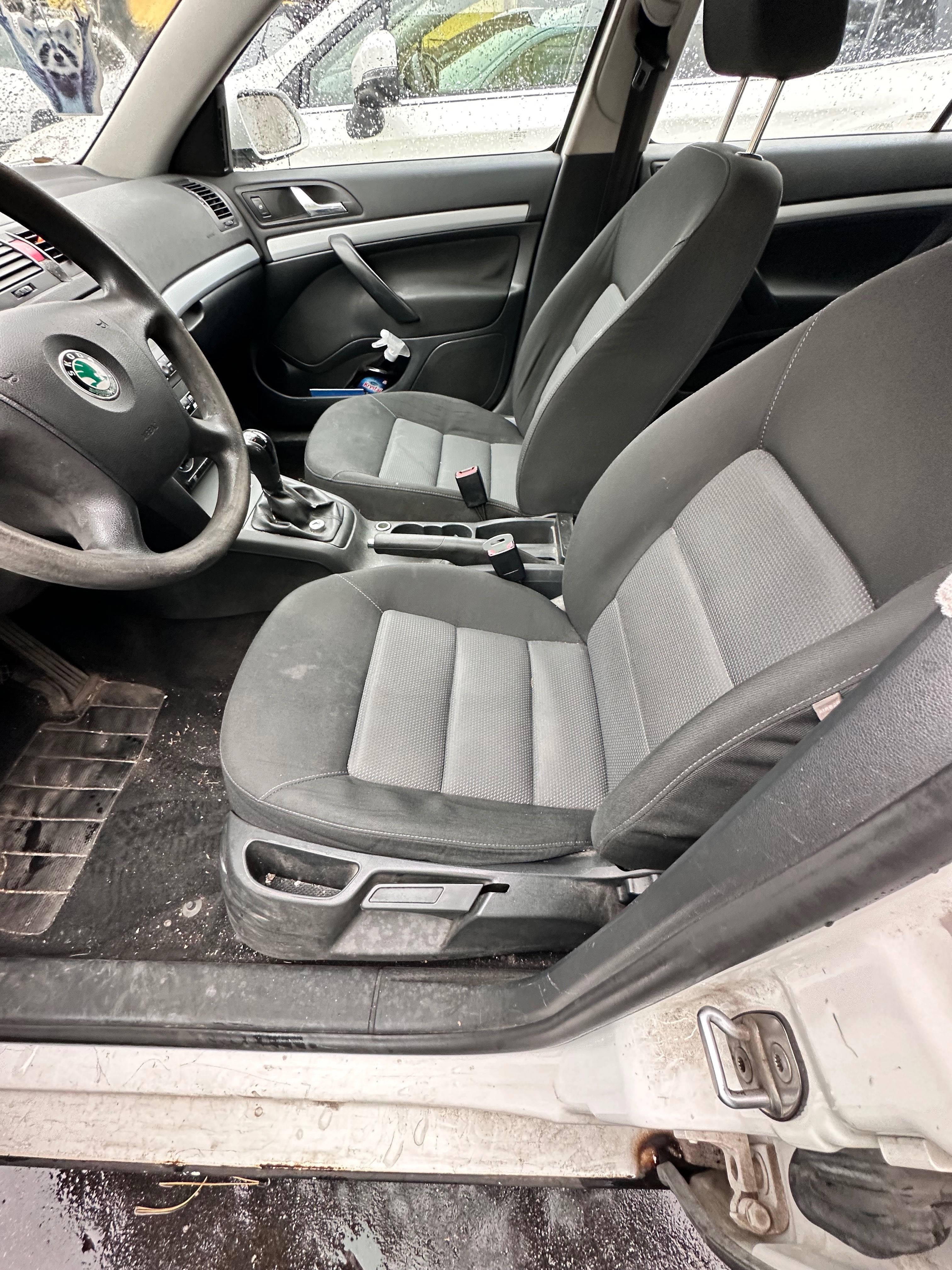 Škoda Octavia, Škoda Octavia II gen. - fotka 5