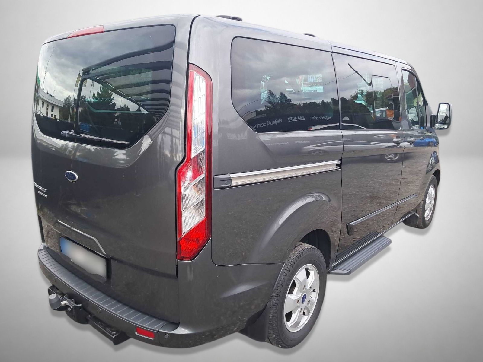 Ford Tourneo Custom, 2.0 EcoBlue, Titanium, Klima - fotka 2