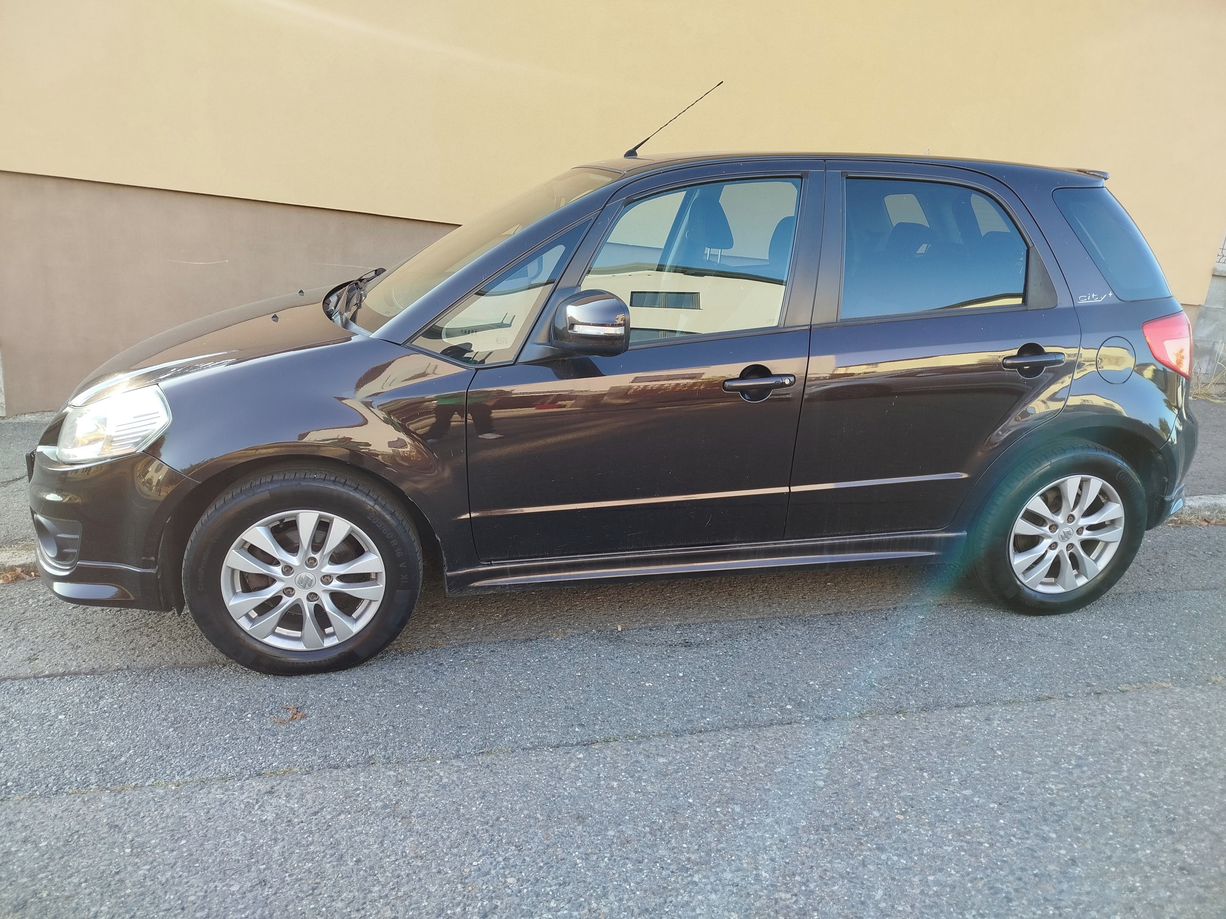 Suzuki SX4, 1.6 VVT 88KW CITY+ - fotka 4