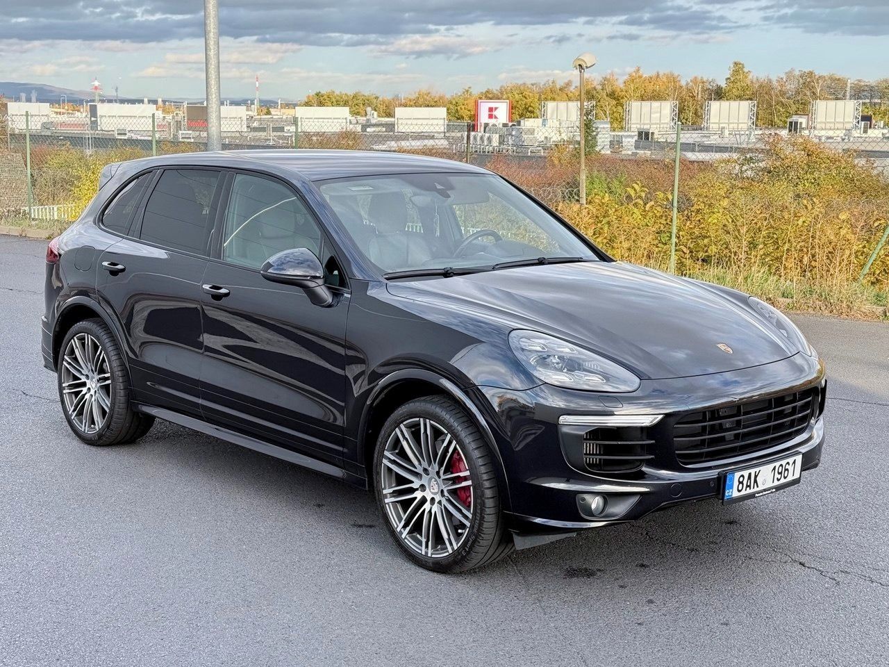 Porsche Cayenne, S Diesel,V8,Platinum Edition - fotka 3