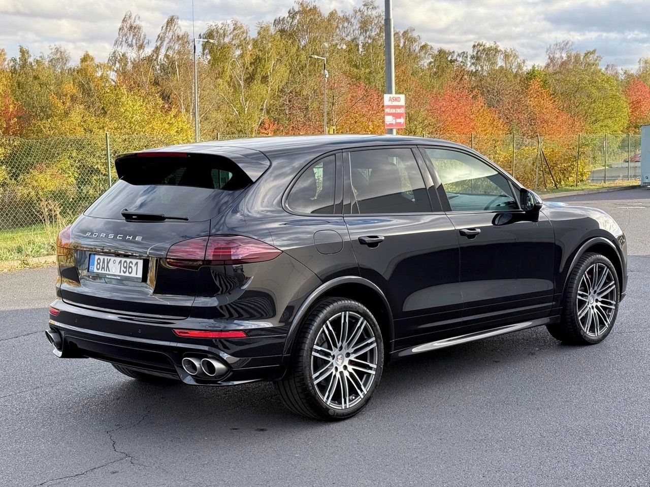 Porsche Cayenne, S Diesel,V8,Platinum Edition - fotka 5