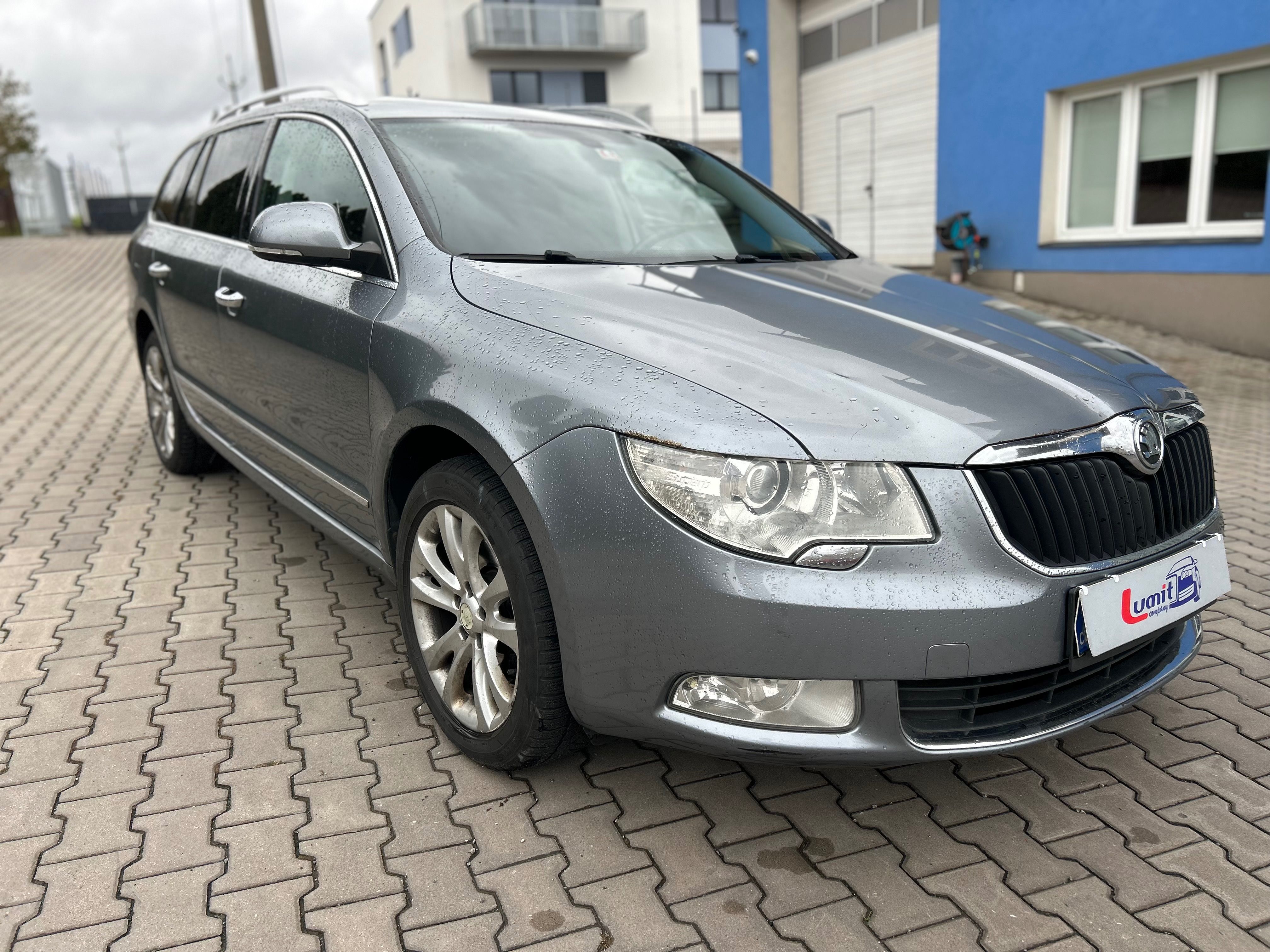 Škoda Superb, 2.0 TDi Business DSG - fotka 3