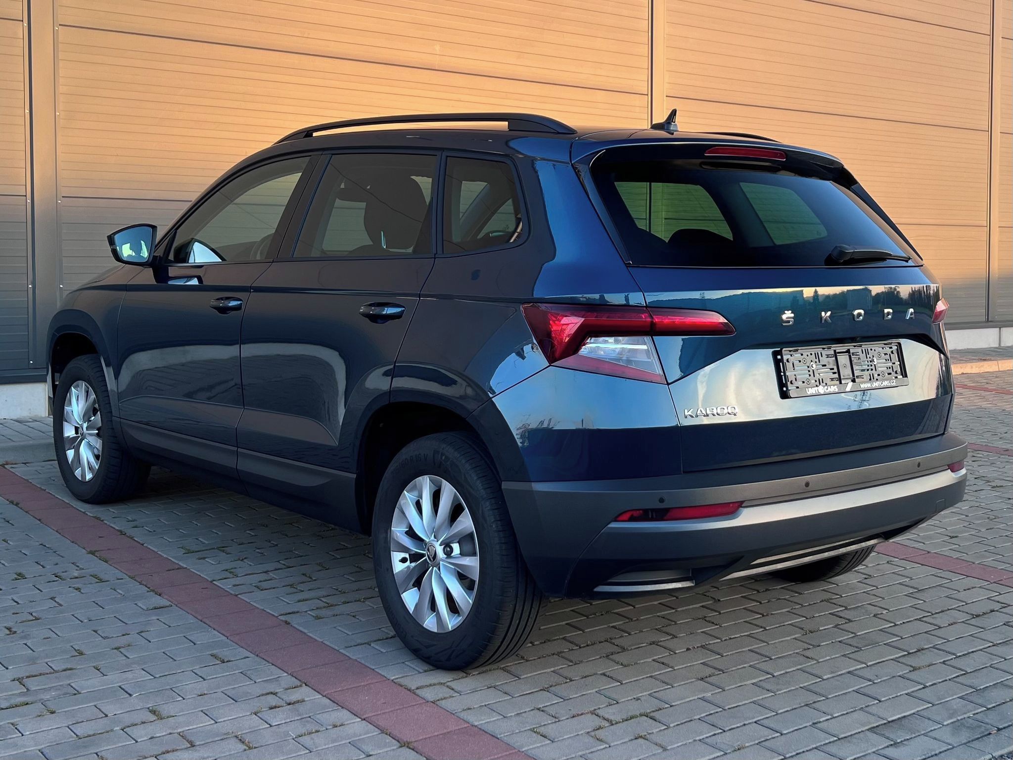 Škoda Karoq, 1.0 TSI-Ambition P.KAMERA - fotka 6