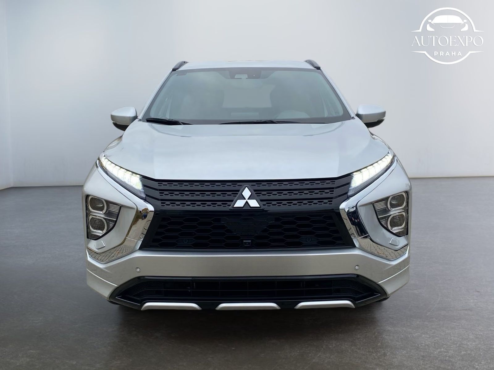 Mitsubishi Eclipse Cross, Select 2.4 PHEV 4WD ACC+PDC* - fotka 3