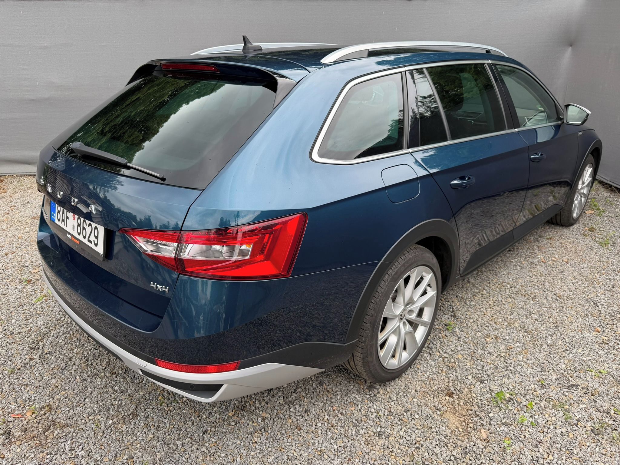 Škoda Superb, SCOUT 2.0 TDI 140kw DSG ČR - fotka 5