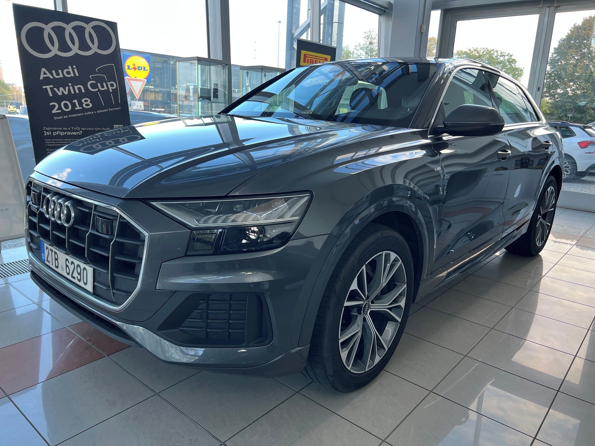 Audi Q8, S-line 50TDI 210kW