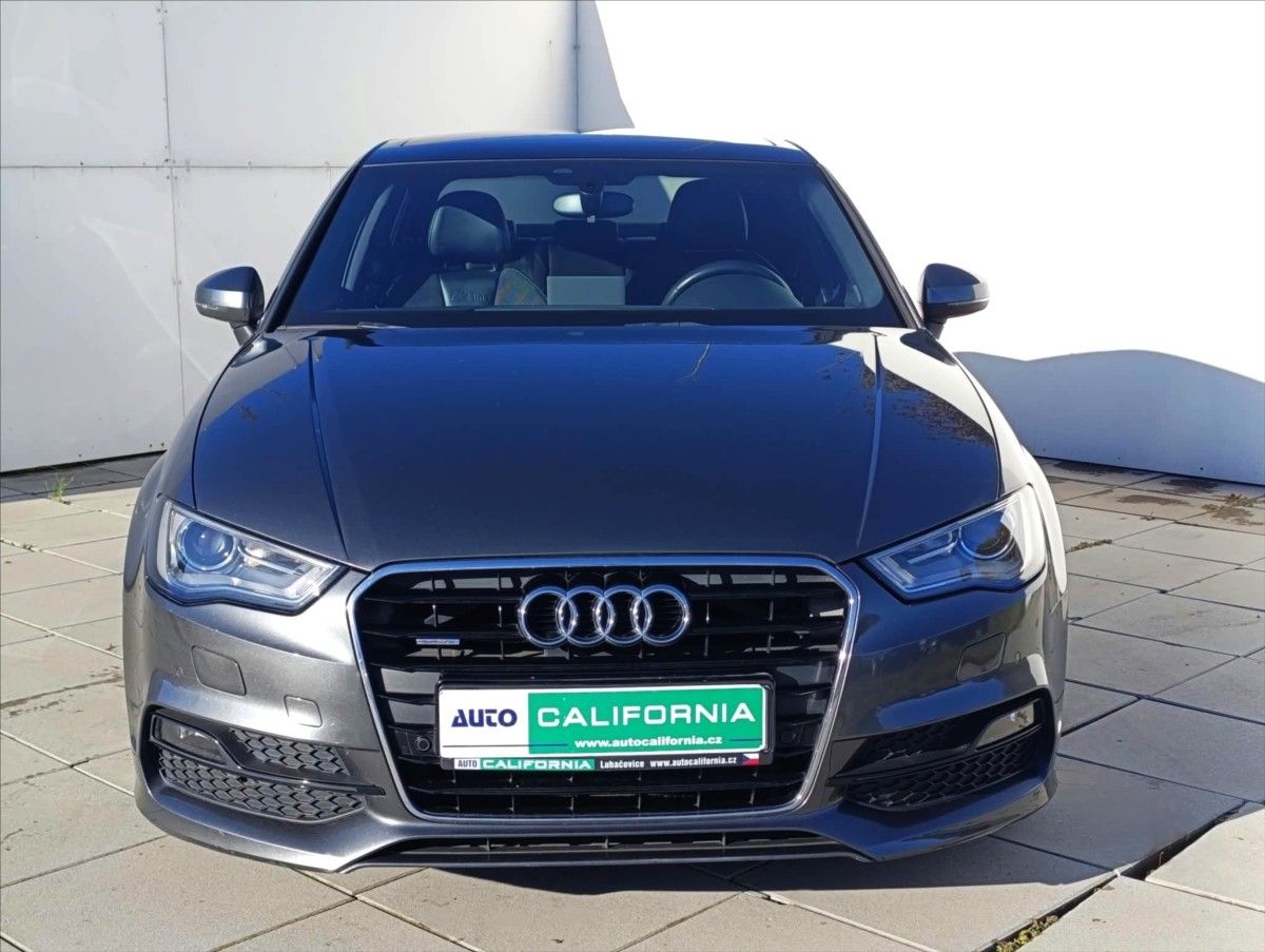 Audi A3, 2,0 TDi S-Line Navi,Bi-xenon - fotka 3
