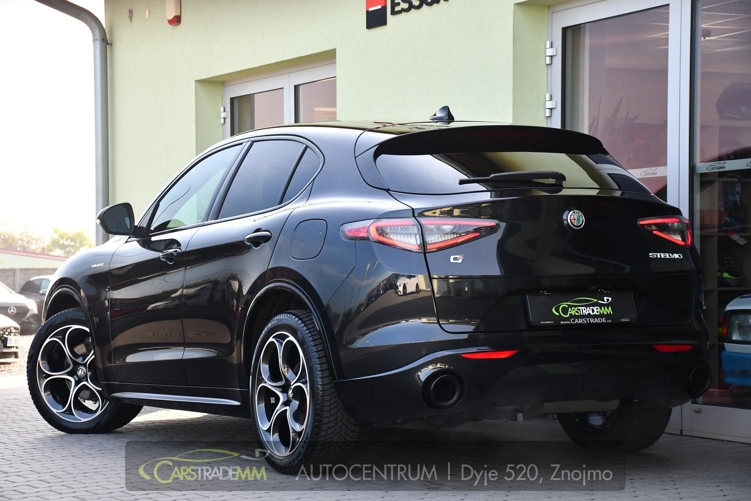 Alfa Romeo Stelvio, 2,2 D 16V 210k Veloce AT8-Q4 - fotka 3