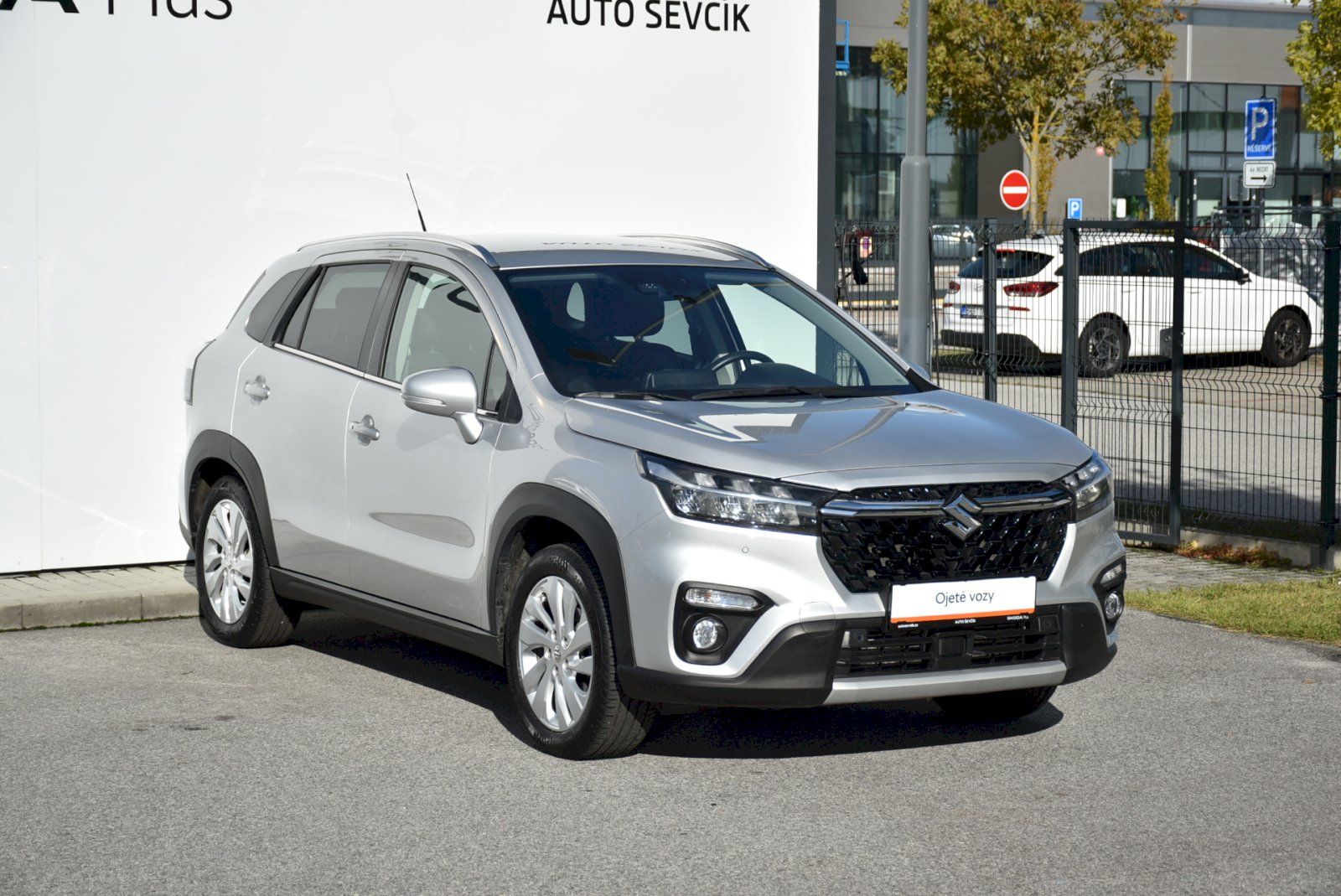 Suzuki SX4 S-Cross, 1.4 BoosterJet 95kW 4x4 - fotka 6