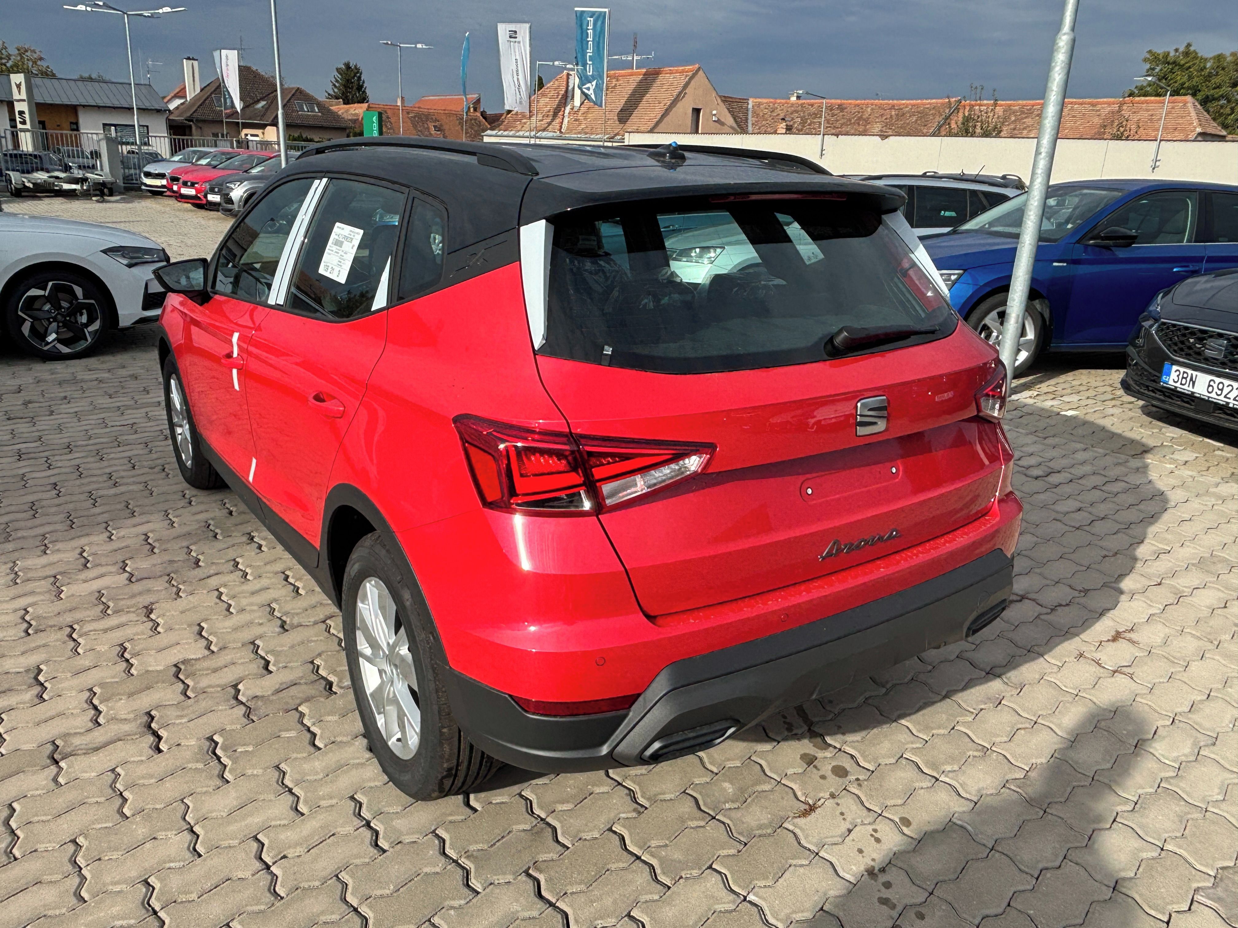 Seat Arona, 1.0 TSI 95k 6M - fotka 4