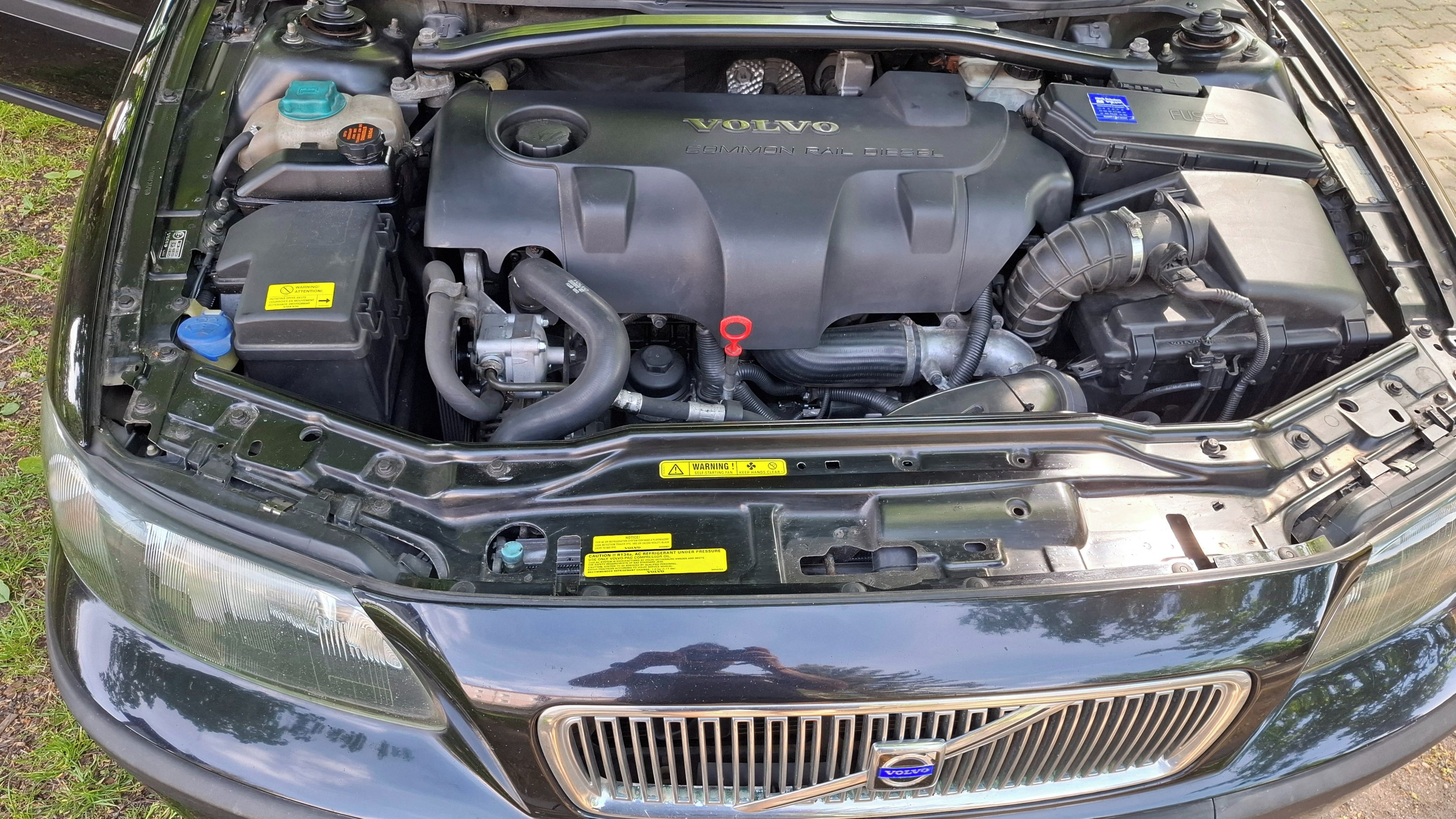 Volvo V70, 2.4d - D5244T2 - fotka 4