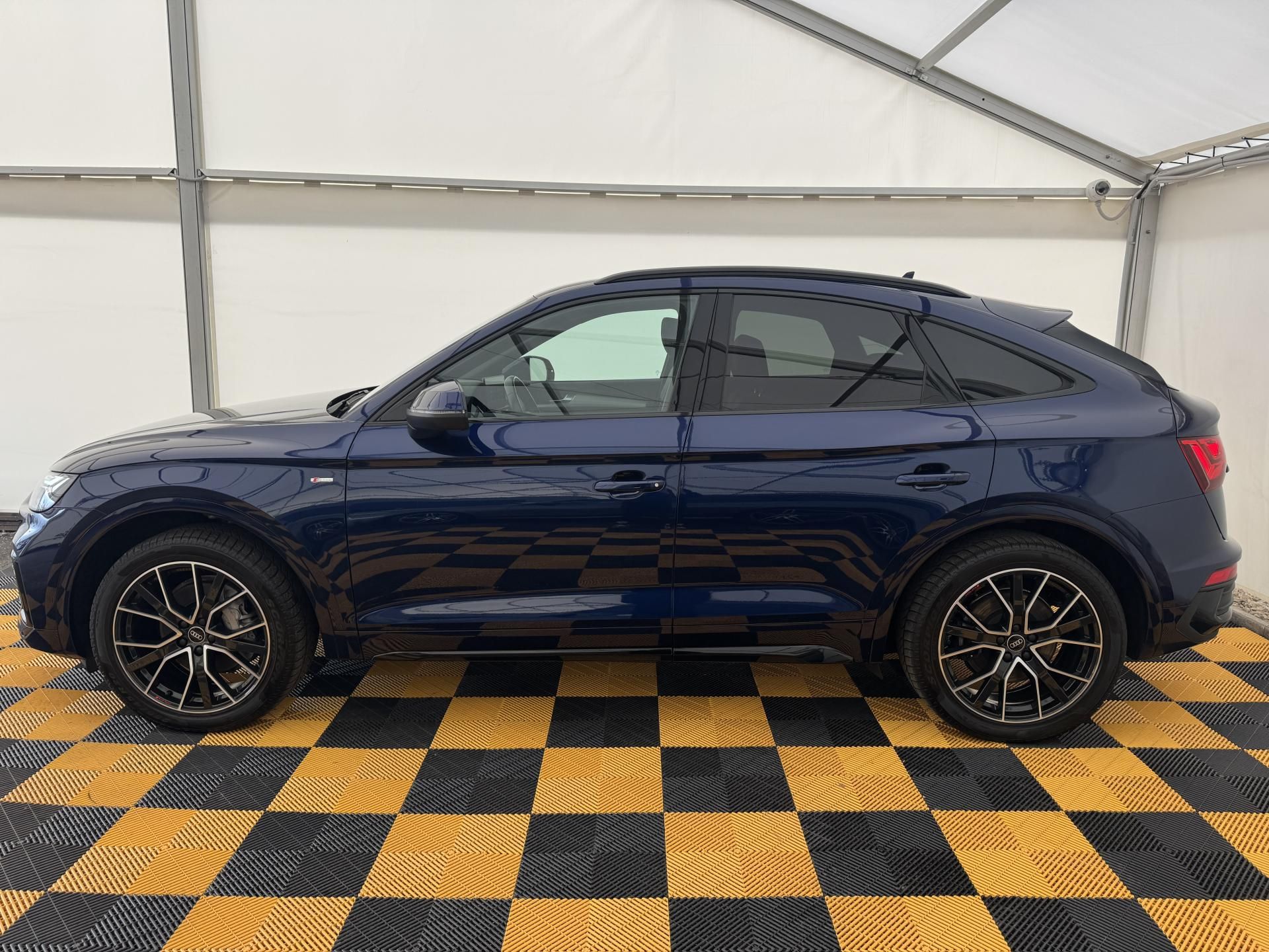 Audi Q5, SB*40tdi*ČR*DPH*S-Line*Vzduch* - fotka 4