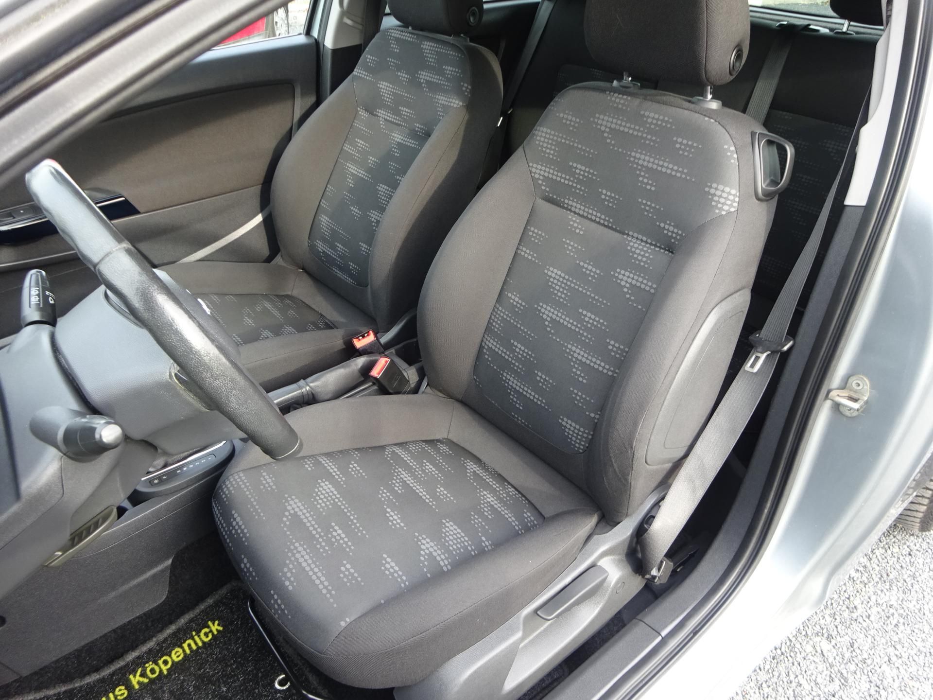 Opel Corsa, 1.4i 74kW AUTOMAT SERVISKA - fotka 6