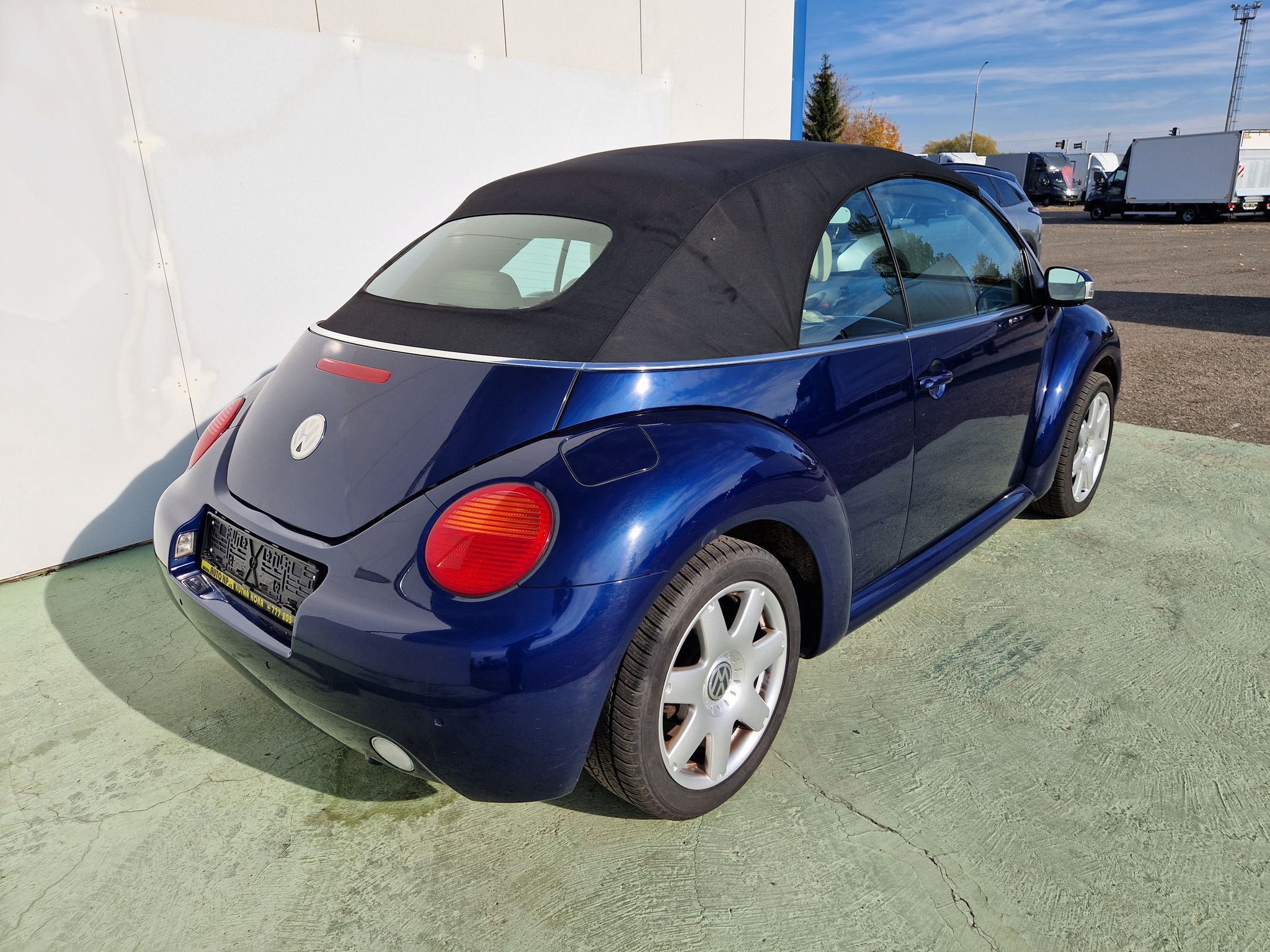 Volkswagen New Beetle, Highline 2.0 - fotka 3