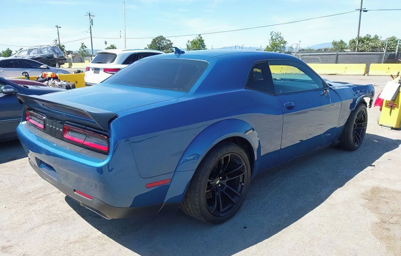 Dodge Challenger, Auto na cestě - fotka 5