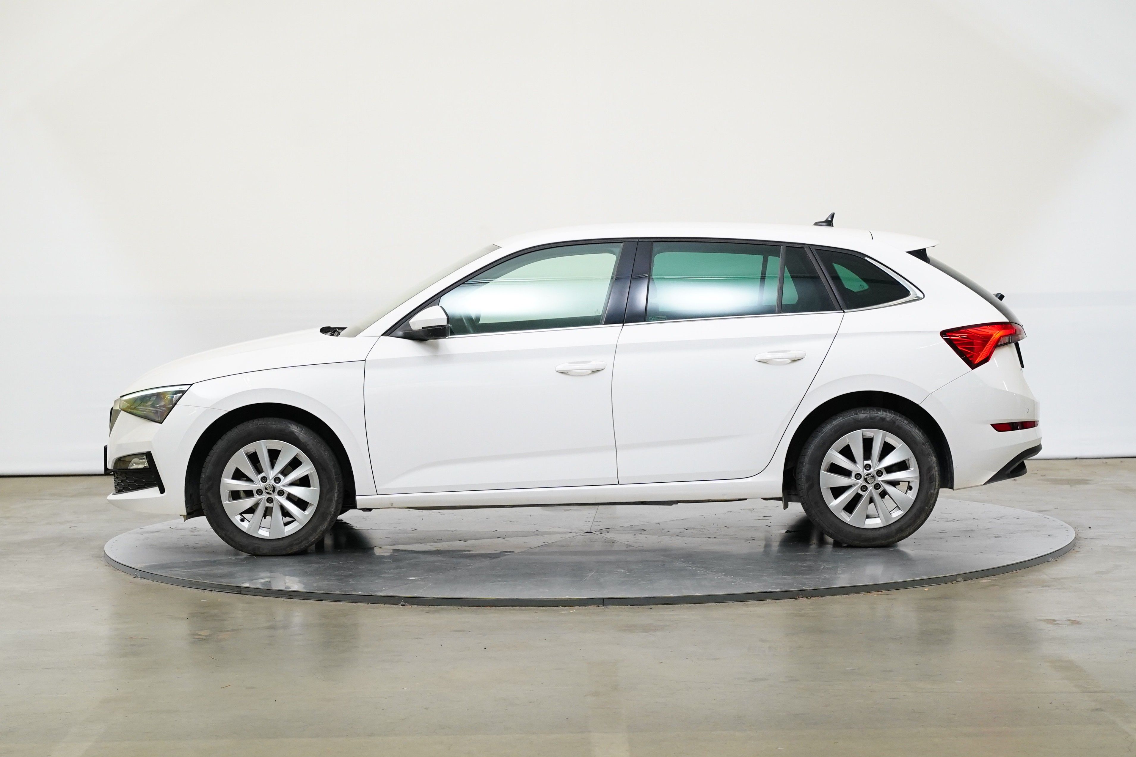 Škoda Scala, 1.0 TSI 70 kW Style - fotka 3