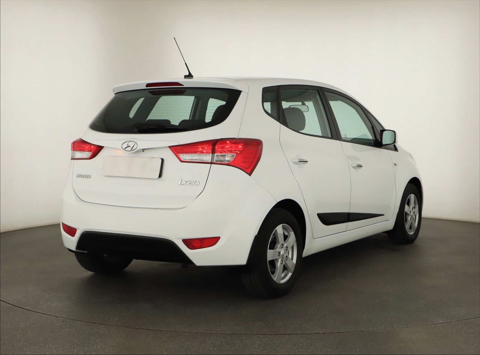 Hyundai ix20, 1.6 CVVT, ČR,1.maj, Serv.kniha - fotka 5