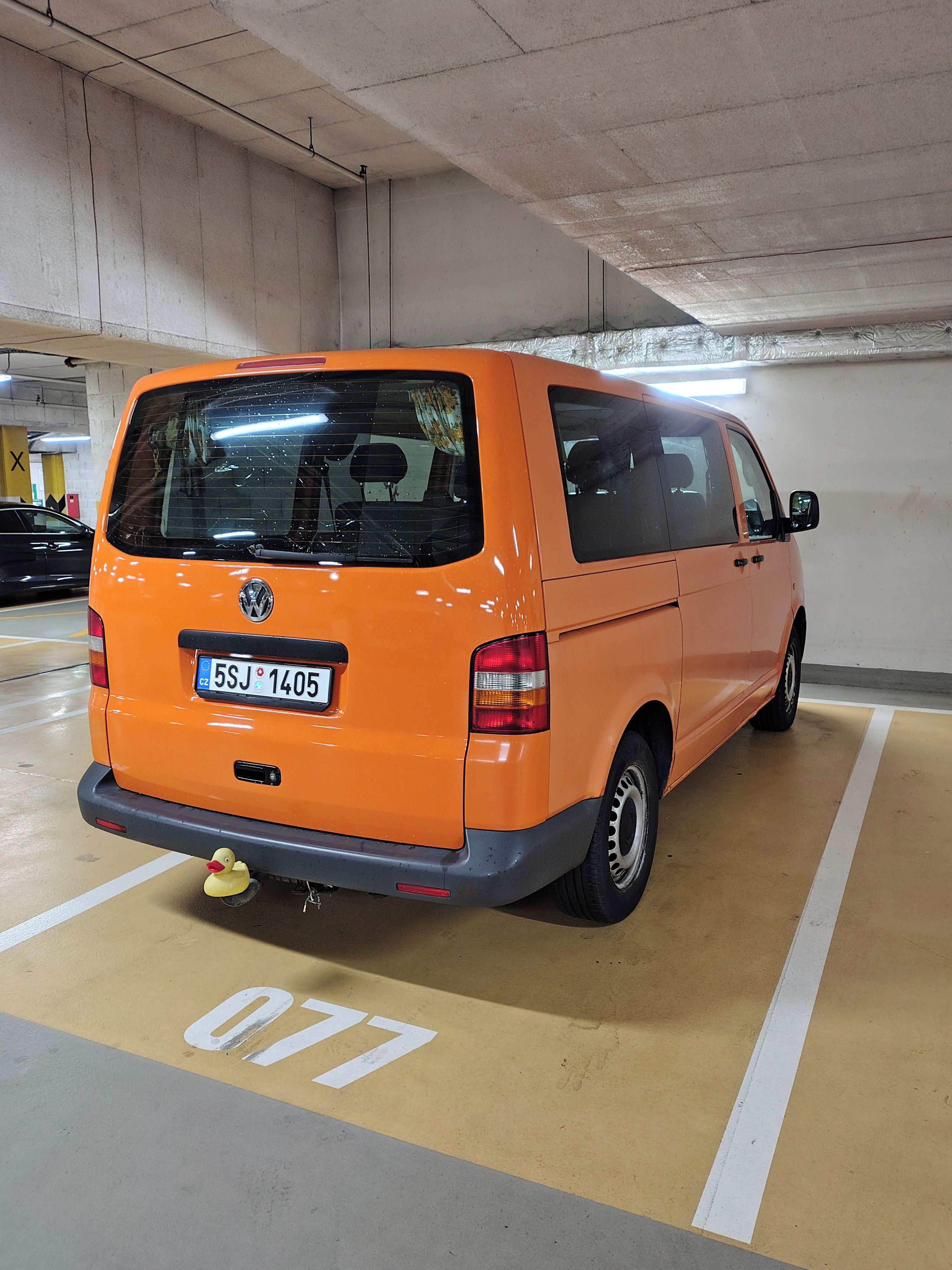 Volkswagen Transporter, VW T5 1,9 63kW AXC 9míst - fotka 4