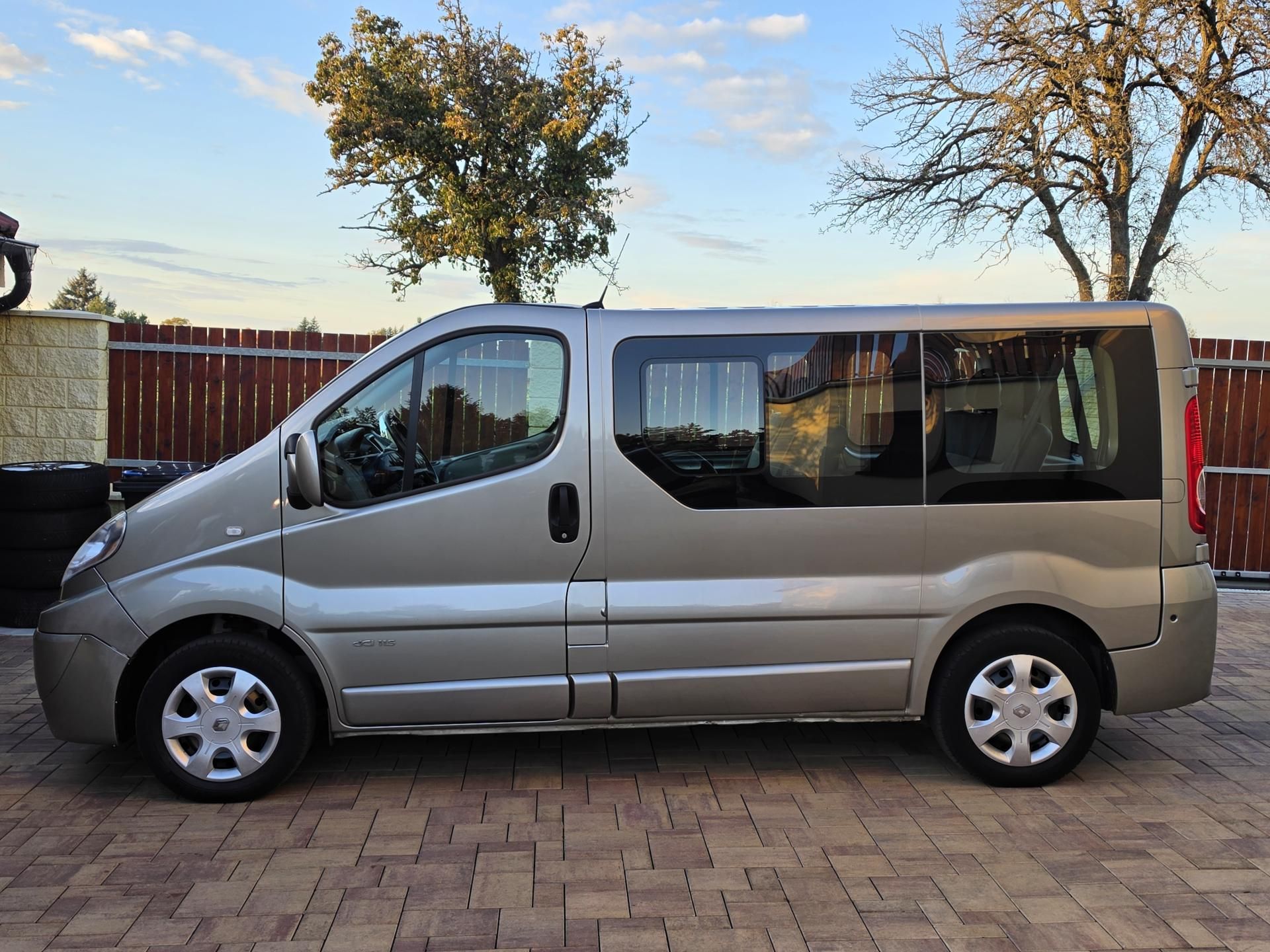 Renault Trafic, 2.0dCi 84kW 9-MÍST*AC*TAŽNÉ* - fotka 2