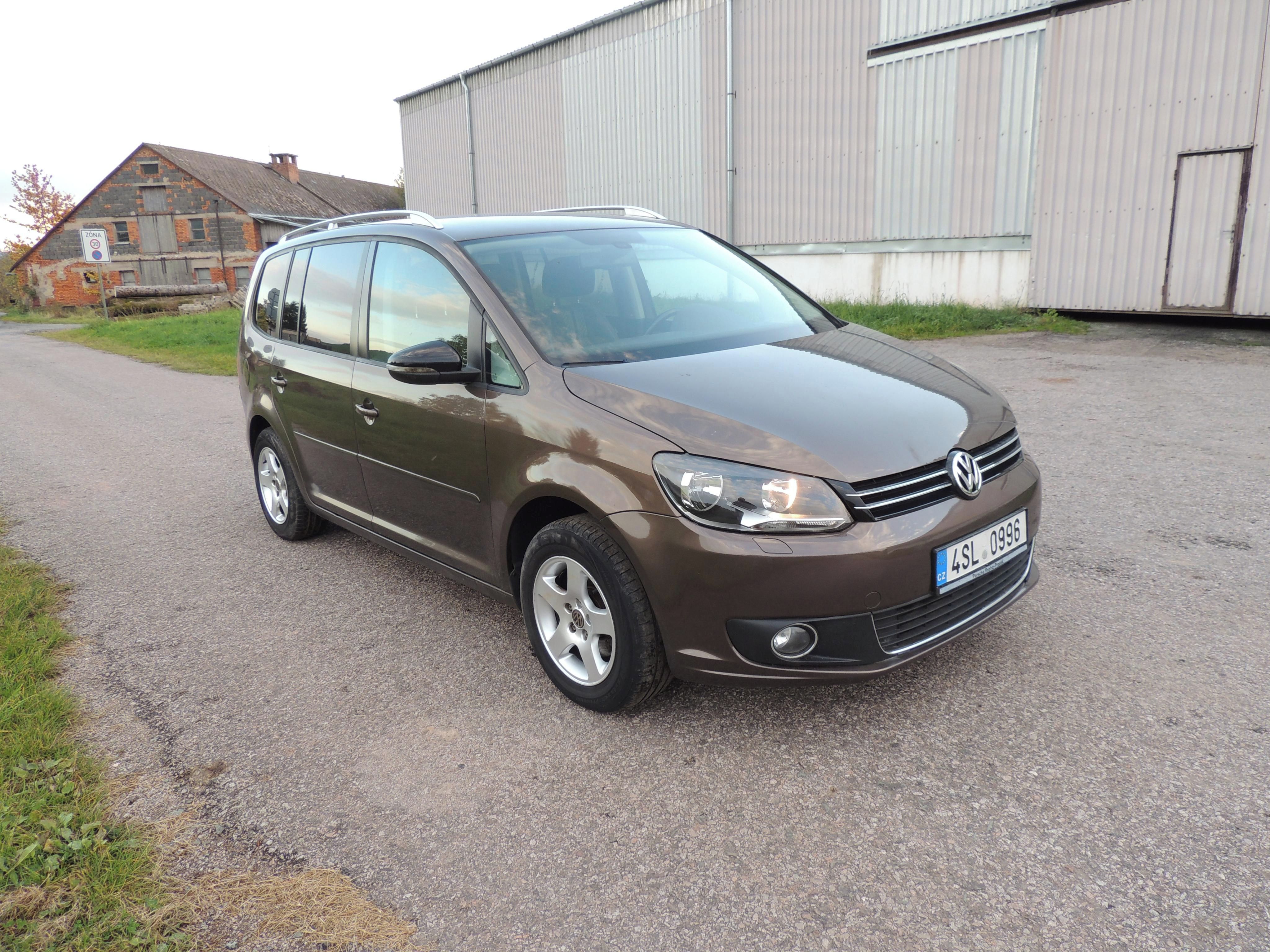 Volkswagen Touran, 1.6 TDI 77KW MATCH - fotka 2