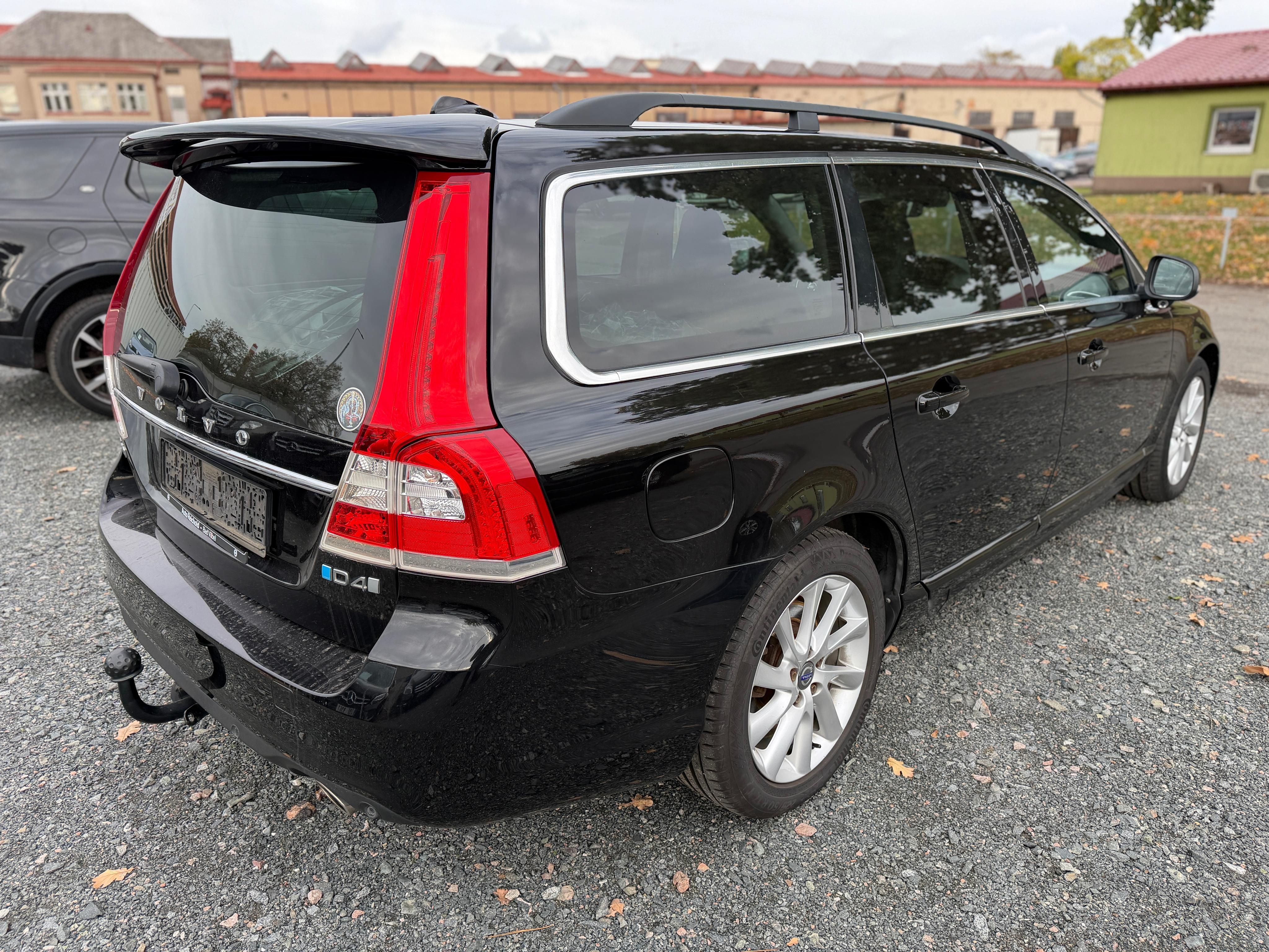 Volvo V70, 2.0 D4 POLESTAR NAVI ROZVODY - fotka 4