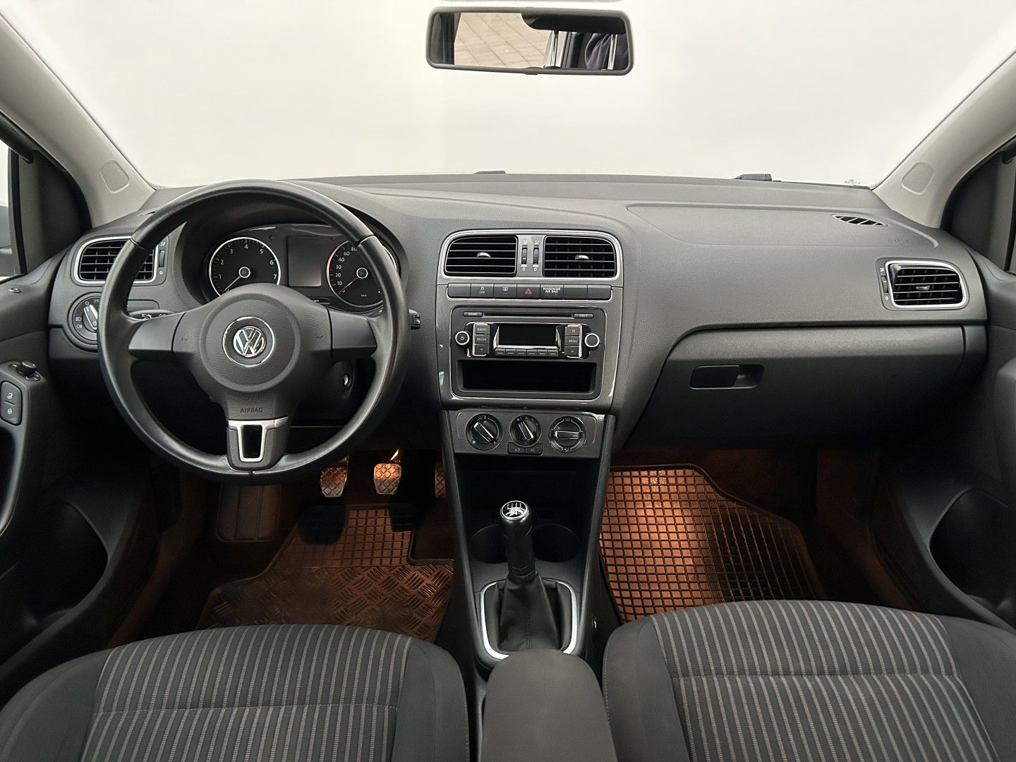 Volkswagen Polo, 1.4TSI 63kW Comfort - fotka 6