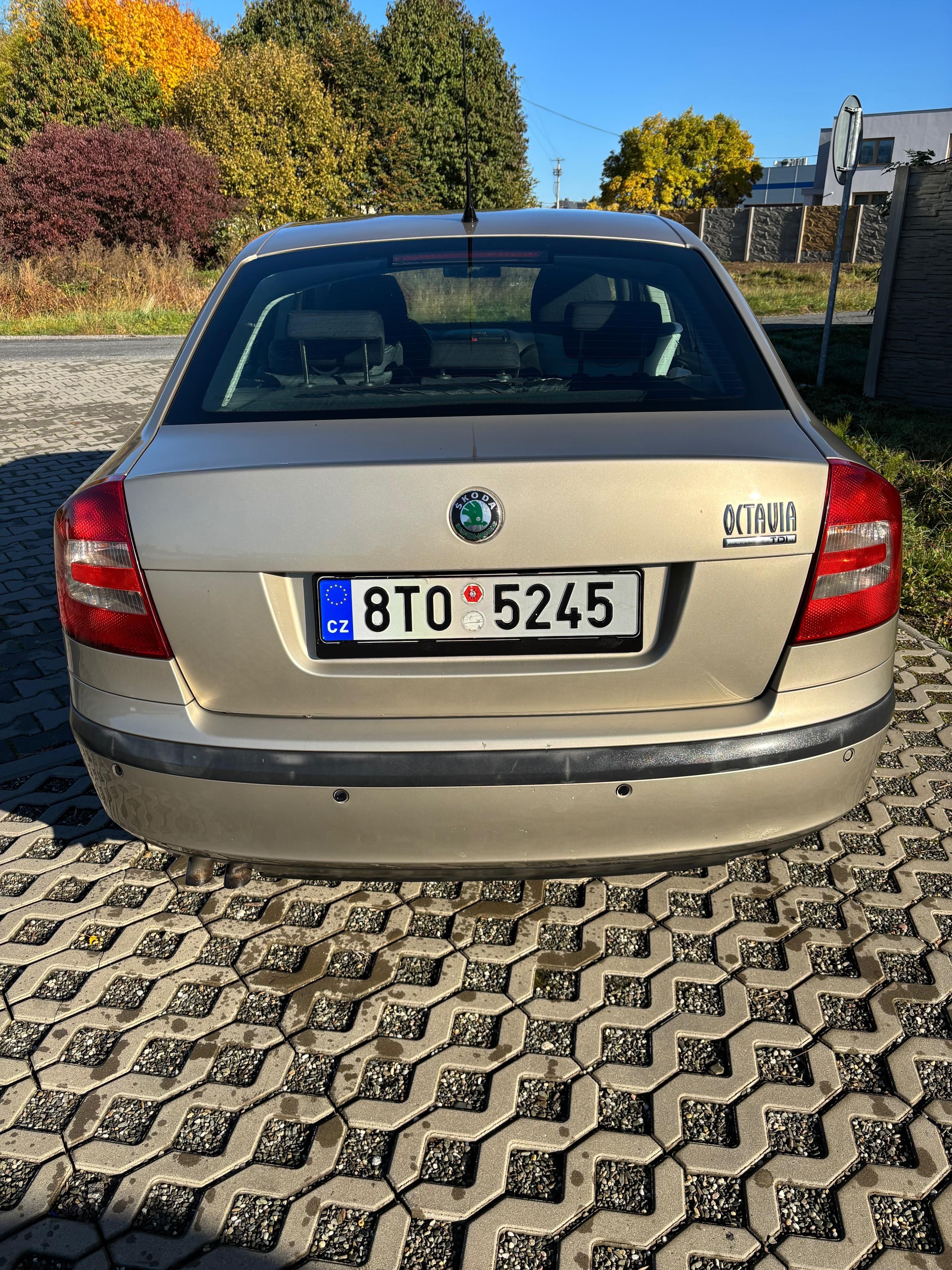Škoda Octavia, Škoda Octavia II 1.9 TDI 77kW - fotka 3