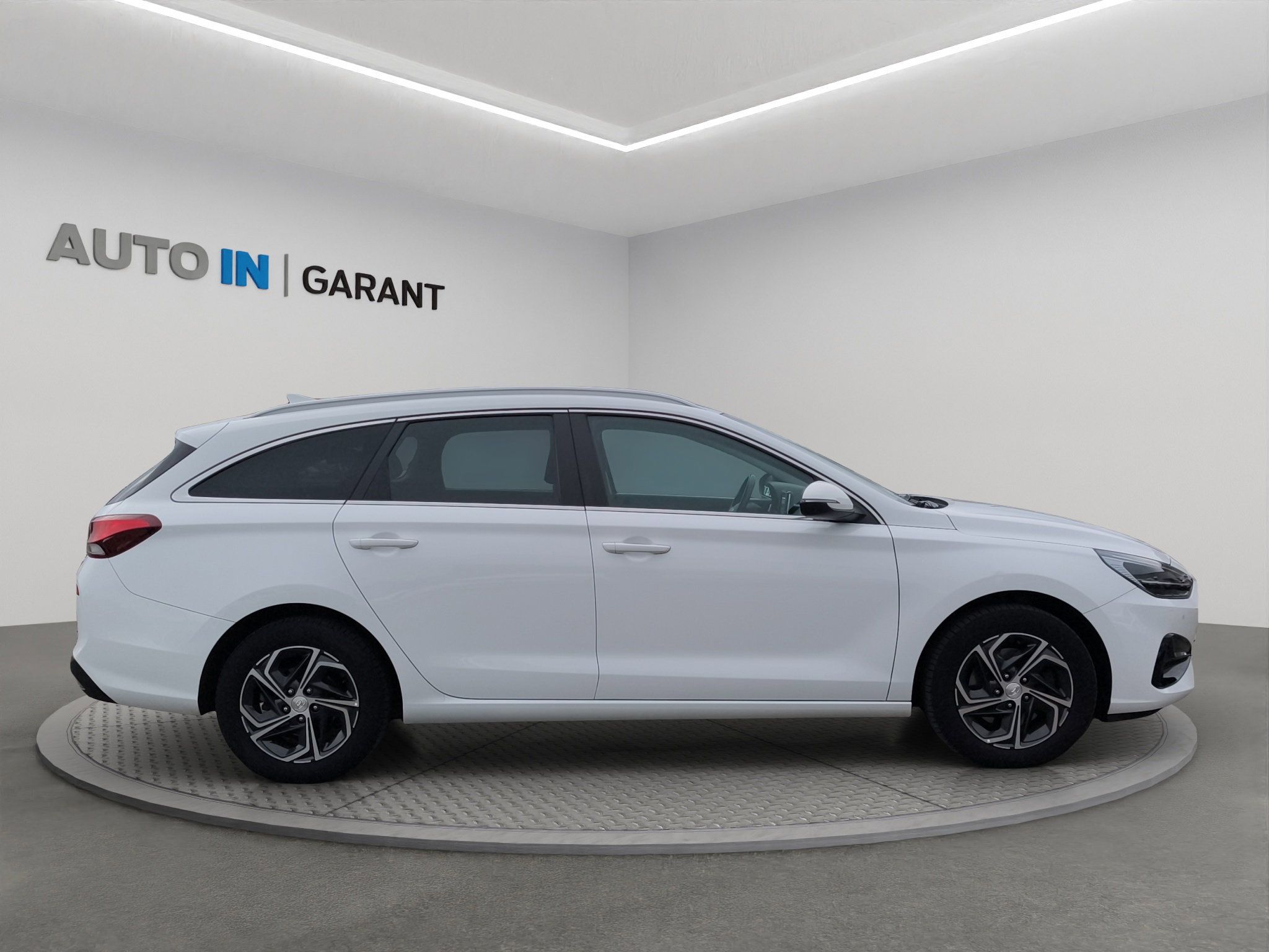 Hyundai i30, SMART 1.5 DPi 81kW, ČR, 1. - fotka 4