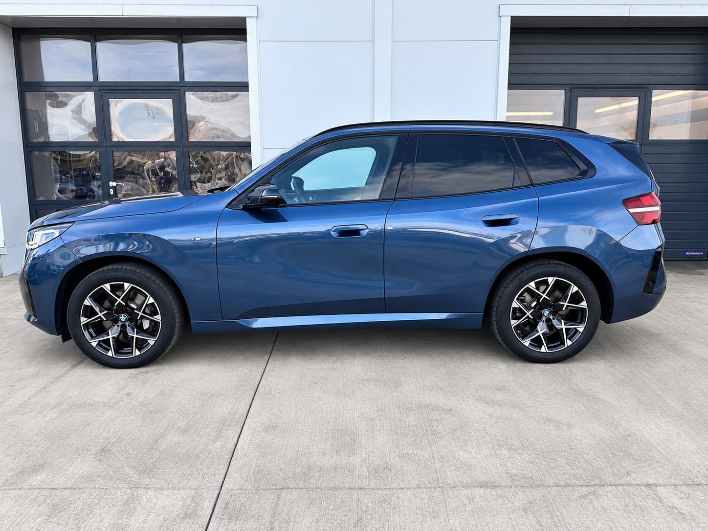 BMW X3, xDrive40d M-Sport - fotka 3