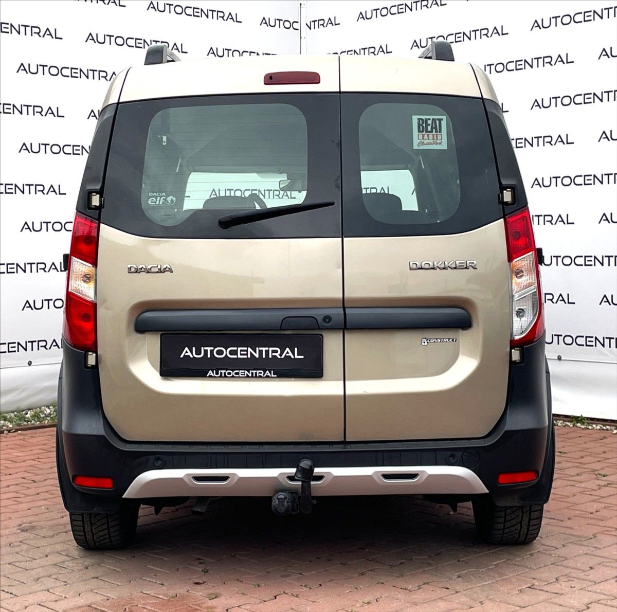 Dacia Dokker, 1,6 i,75kW,serv.kn.,1.maj.,ČR - fotka 5